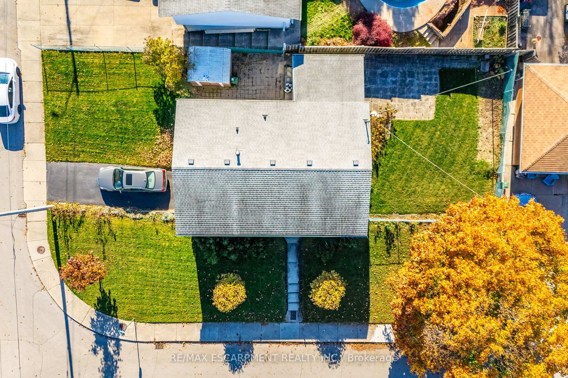 Photo 16 of 44 Capilano Drive, Hamilton, Vincent — HOMEH