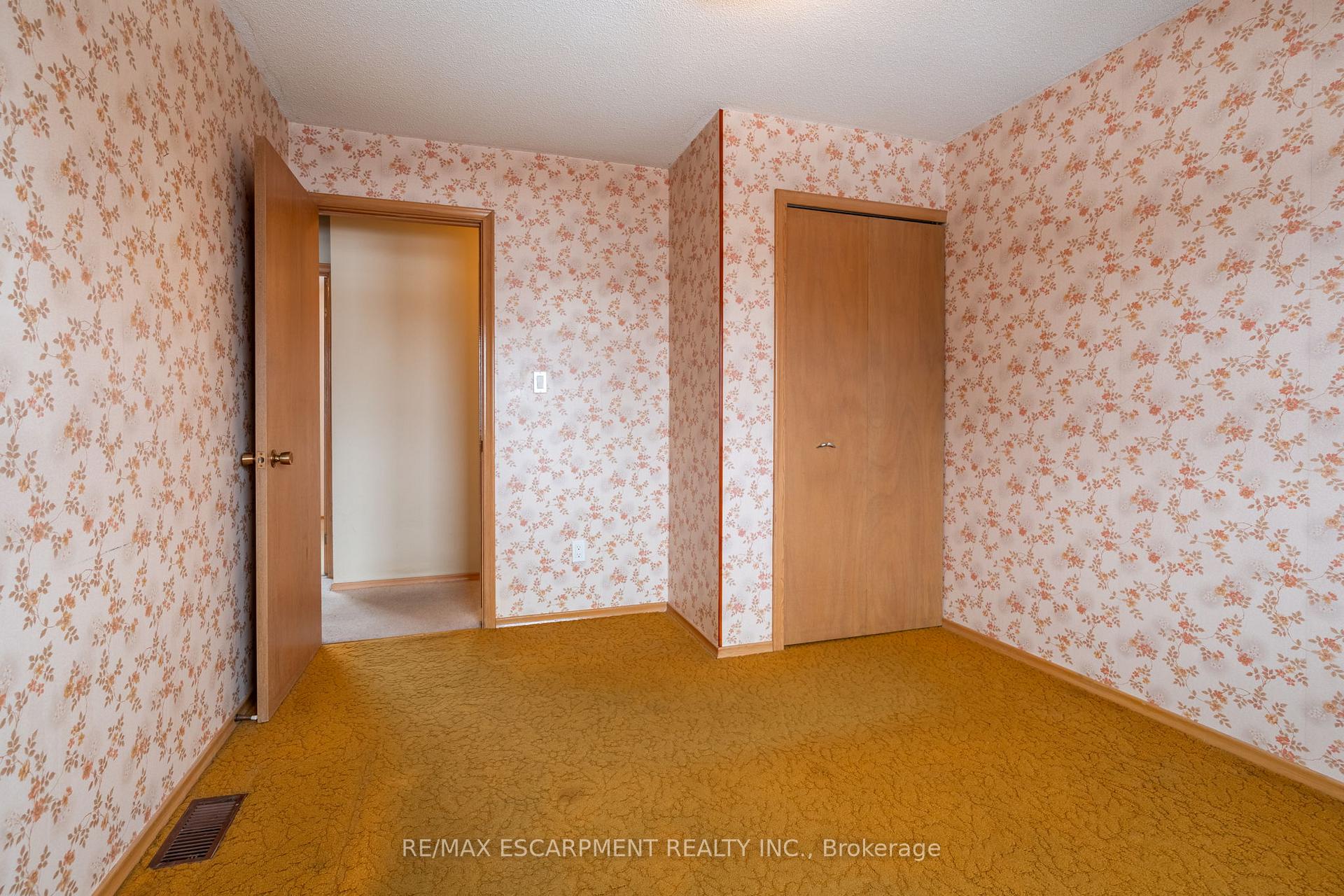 Photo 22 of 44 Capilano Drive, Hamilton, Vincent — HOMEH