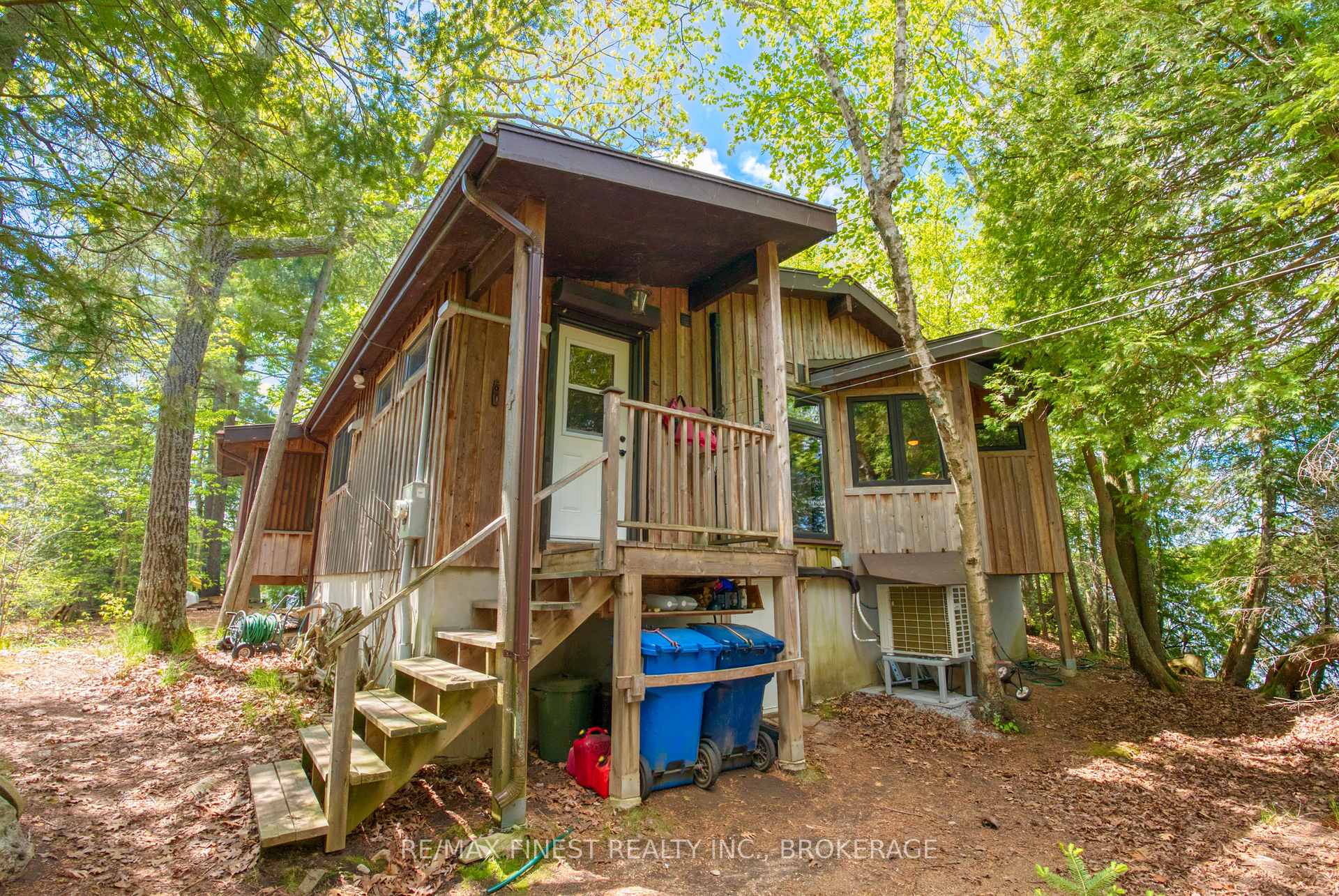 Photo 4 of 681 Charlotte Island, Frontenac, Frontenac Centre — HOMEH