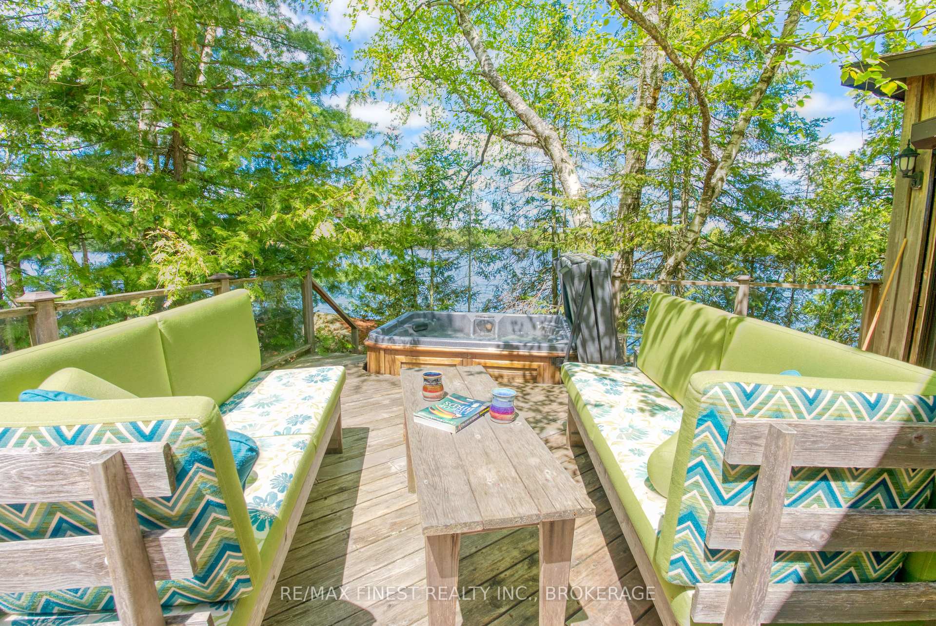 Photo 33 of 681 Charlotte Island, Frontenac, Frontenac Centre — HOMEH