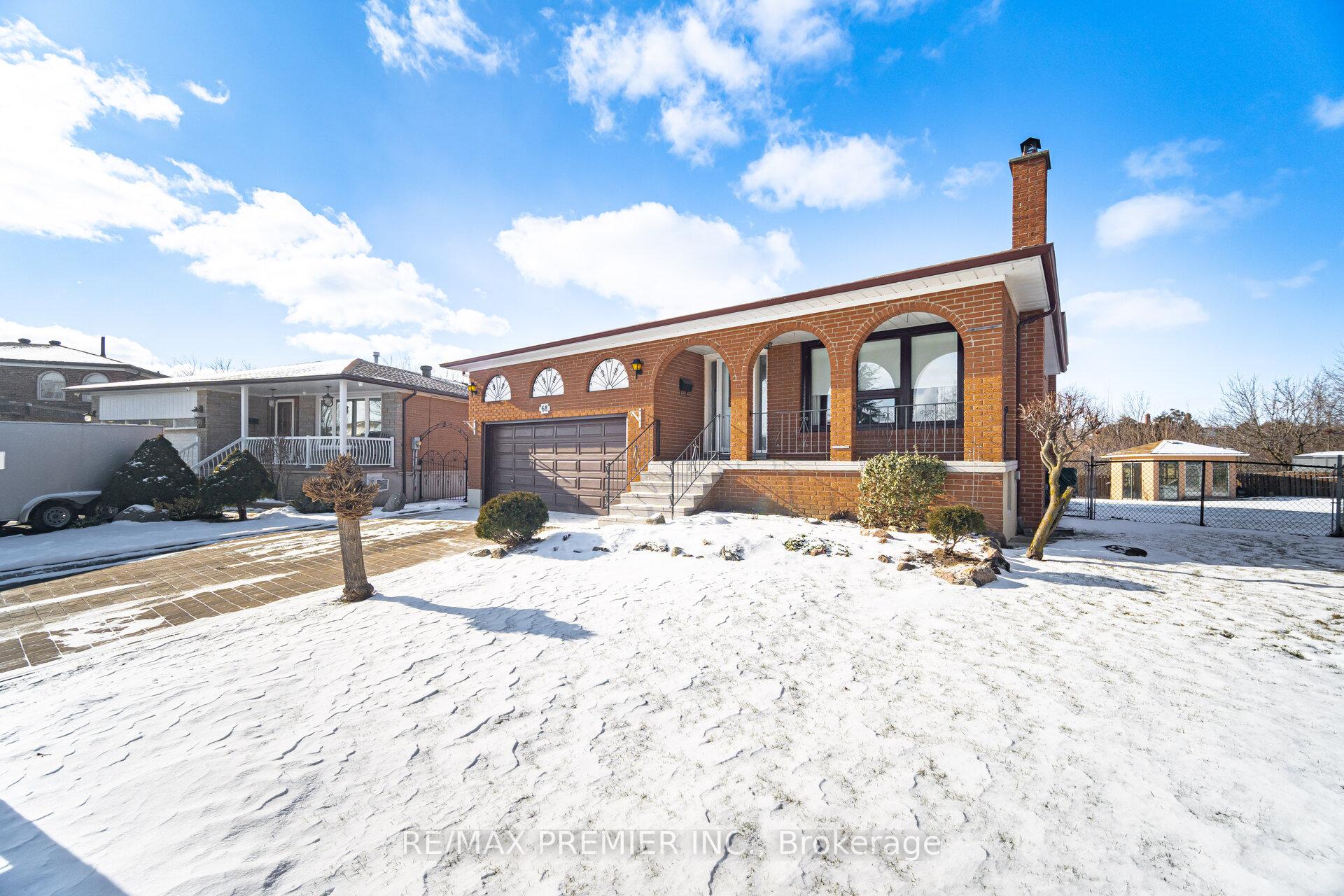Photo 4 of 68 Lewis Drive, Vaughan, West Woodbridge — HOMEH