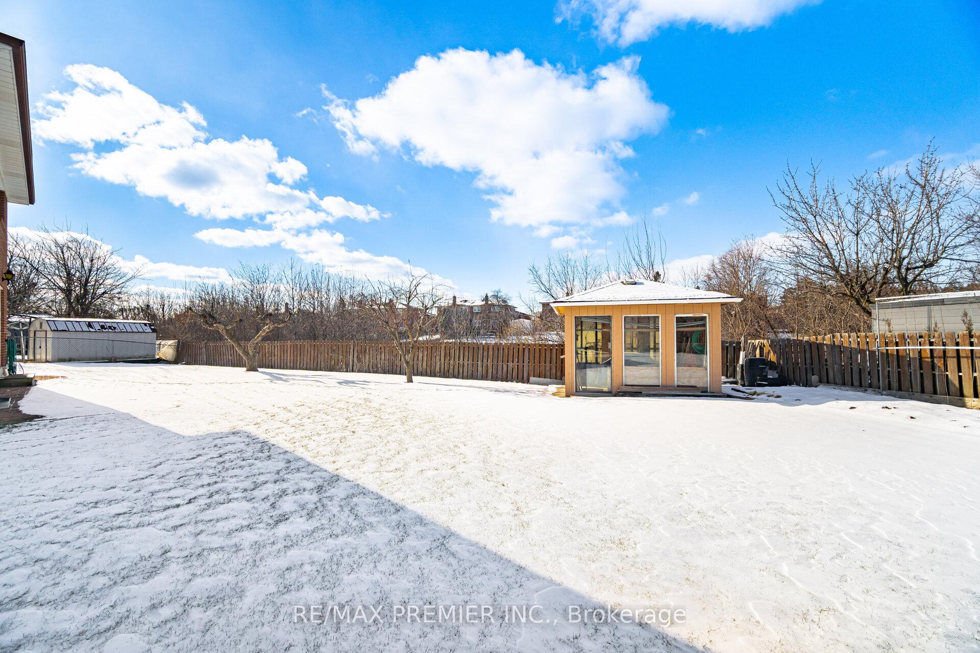 Photo 28 of 68 Lewis Drive, Vaughan, West Woodbridge — HOMEH