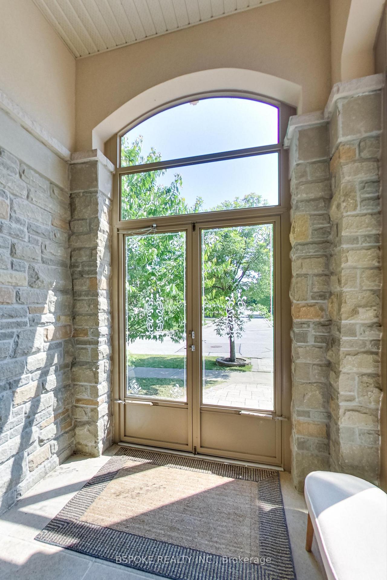 Photo 3 of 197 Rivermill Crescent, Vaughan, Patterson — HOMEH