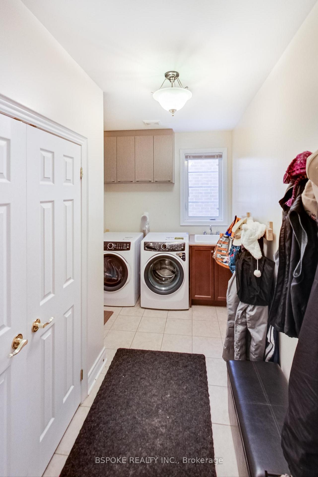 Photo 11 of 197 Rivermill Crescent, Vaughan, Patterson — HOMEH