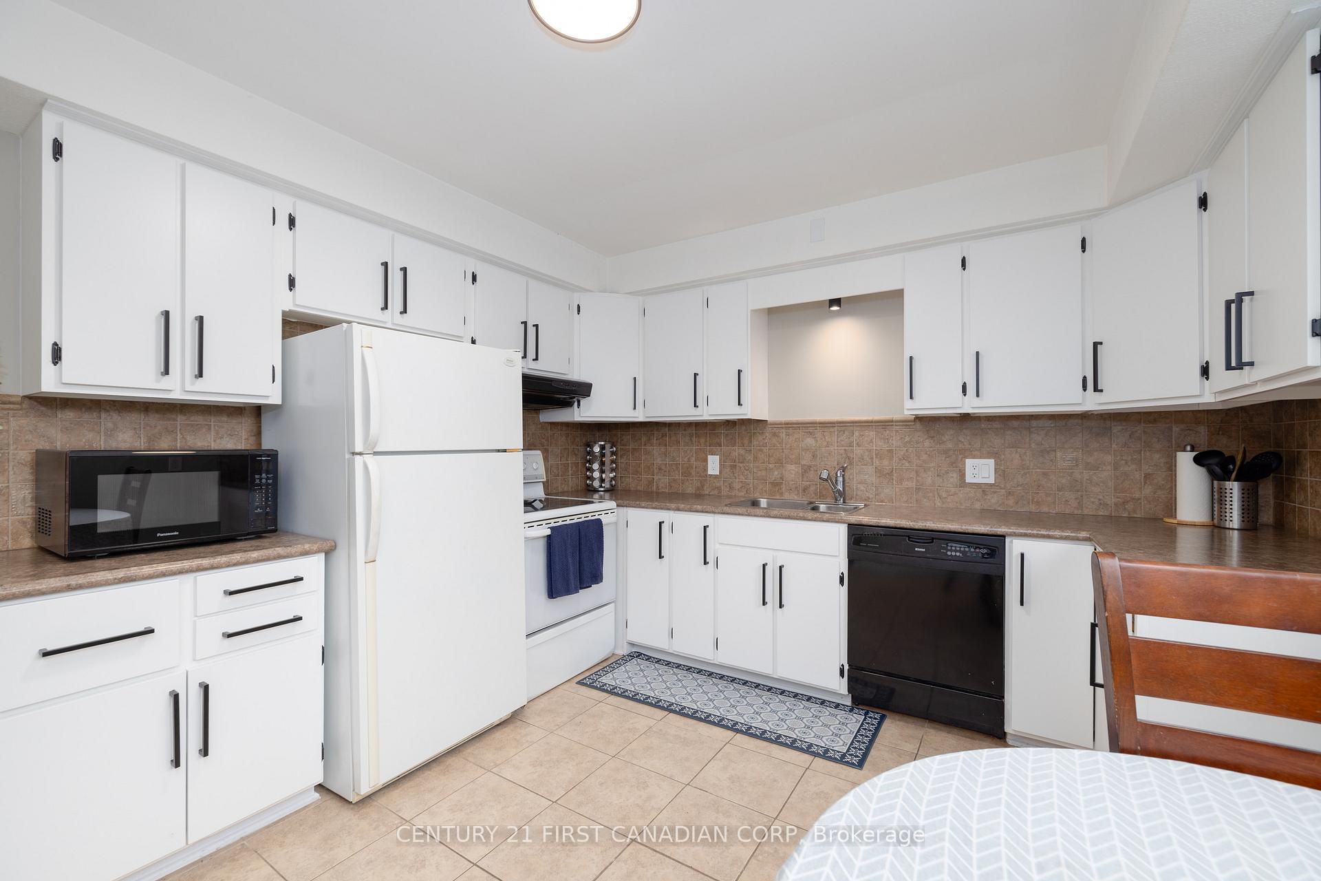 Photo 19 of 279 Alma Street, St. Thomas — HOMEH