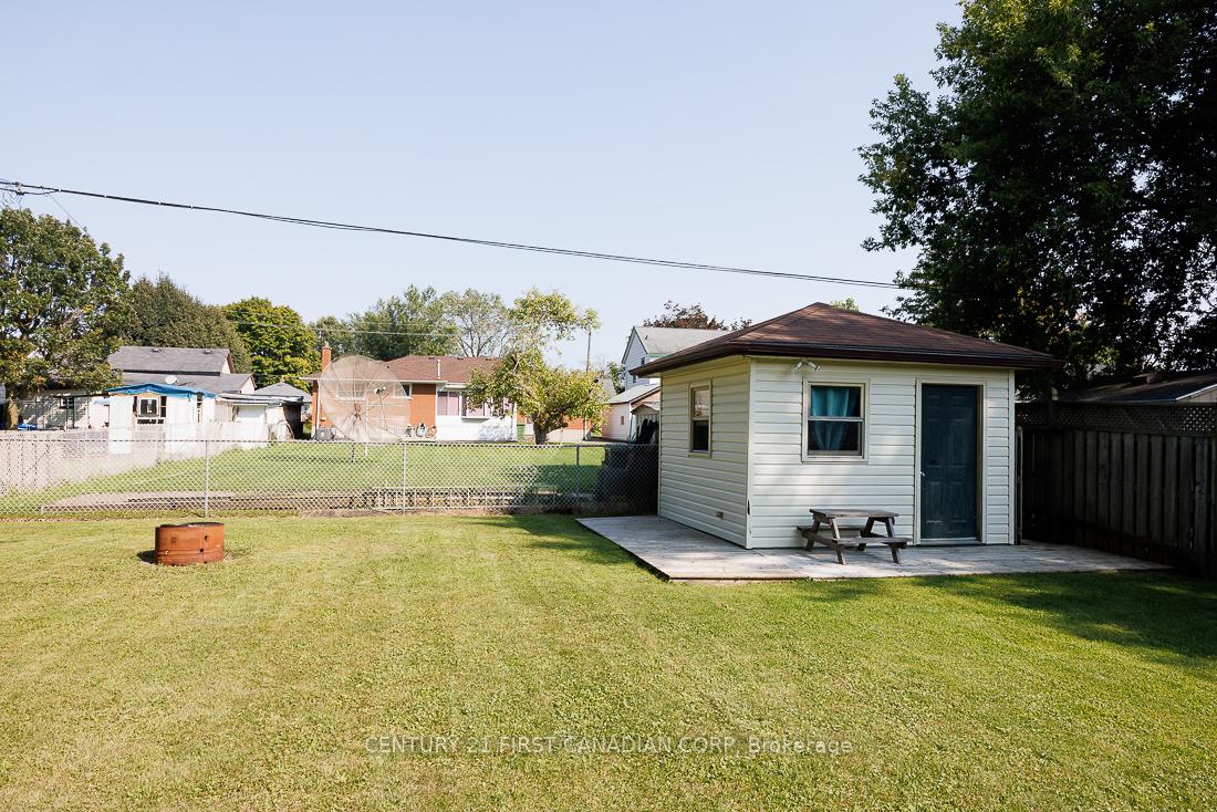 Photo 9 of 279 Alma Street, St. Thomas — HOMEH