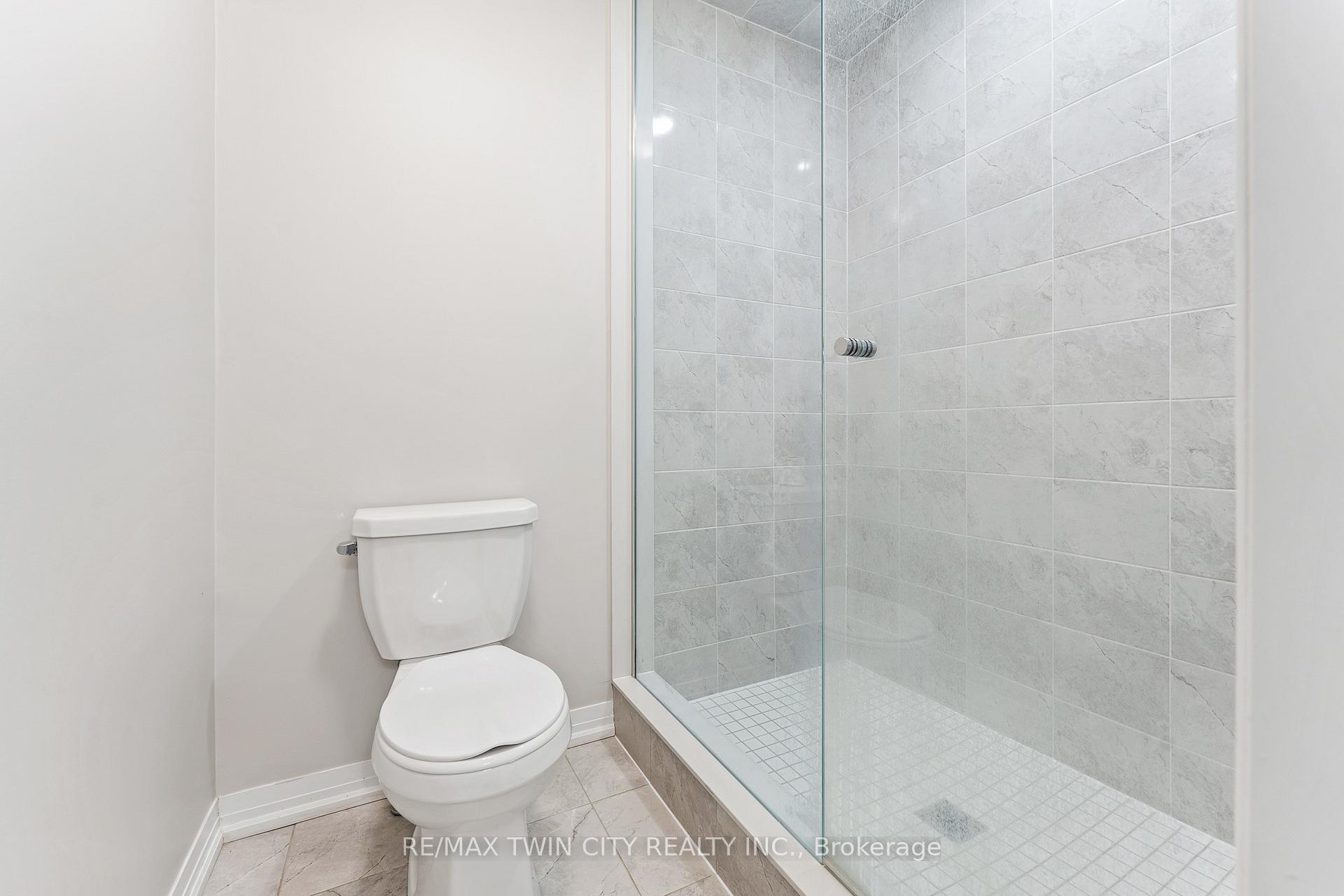 Photo 32 of 75 Crossmore Crescent, Cambridge — HOMEH