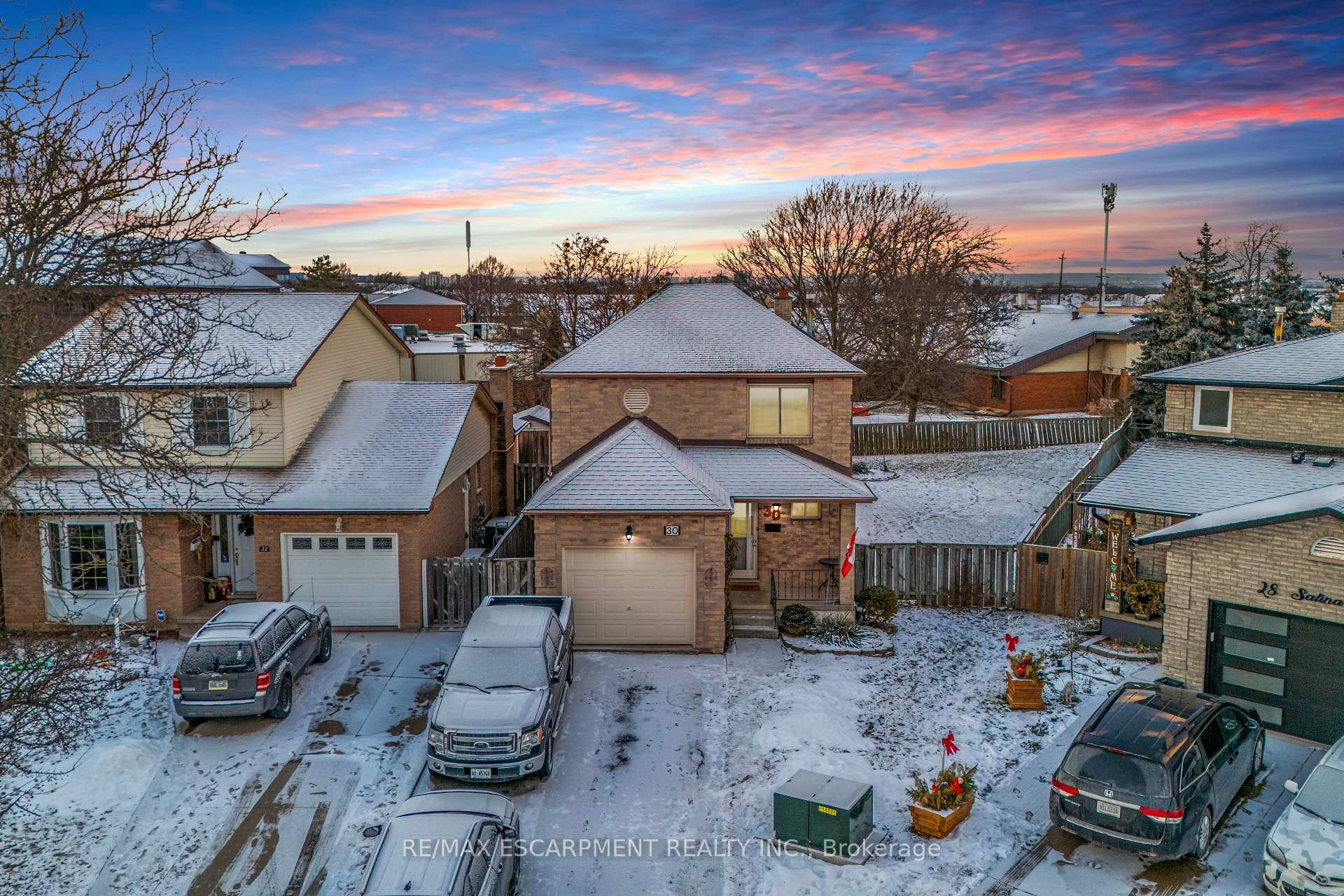 Photo 1 of 30 Salina Place, Hamilton, Stoney Creek — HOMEH