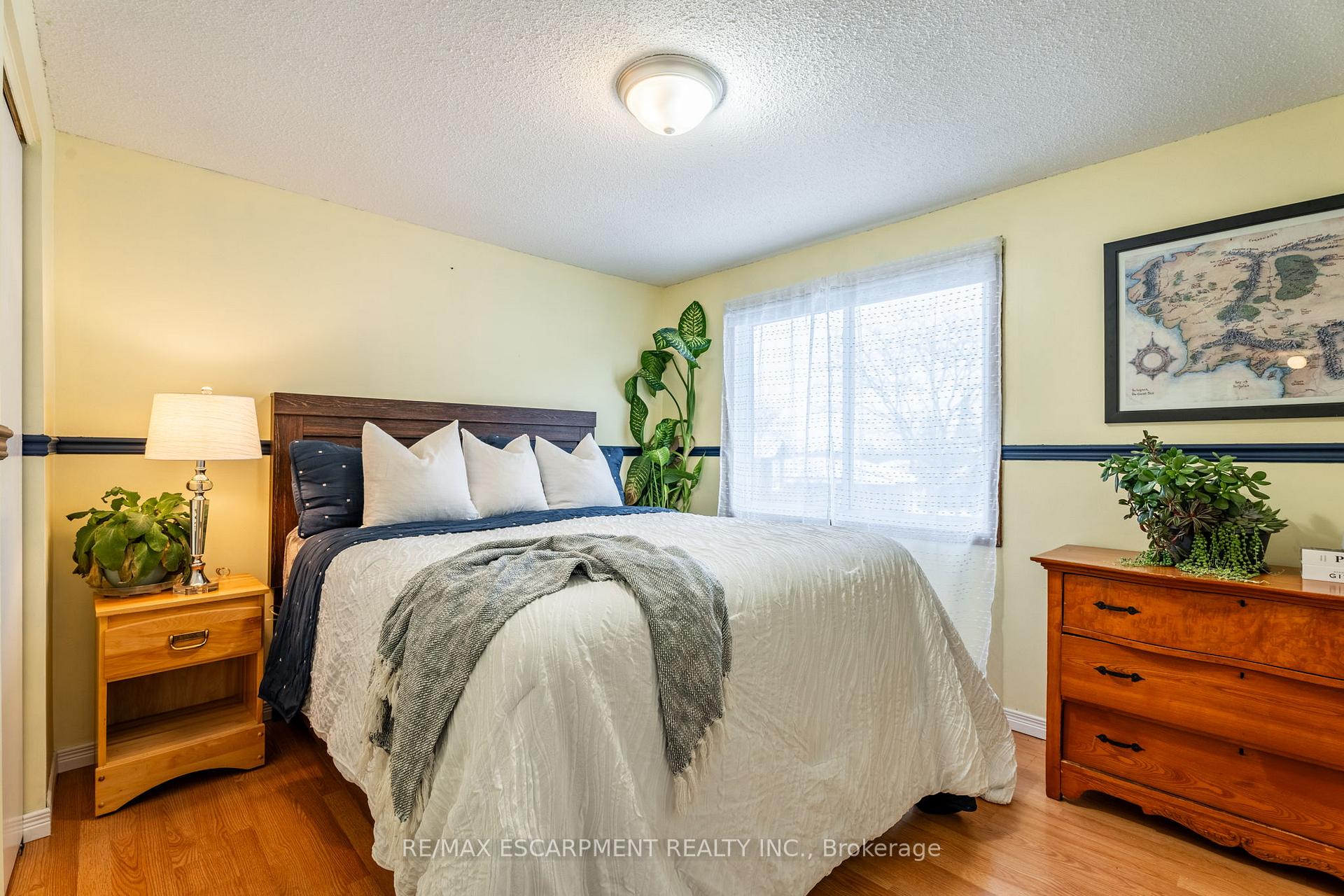 Photo 14 of 30 Salina Place, Hamilton, Stoney Creek — HOMEH