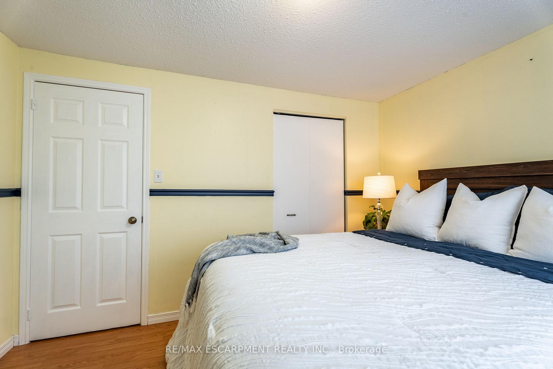 Photo 19 of 30 Salina Place, Hamilton, Stoney Creek — HOMEH