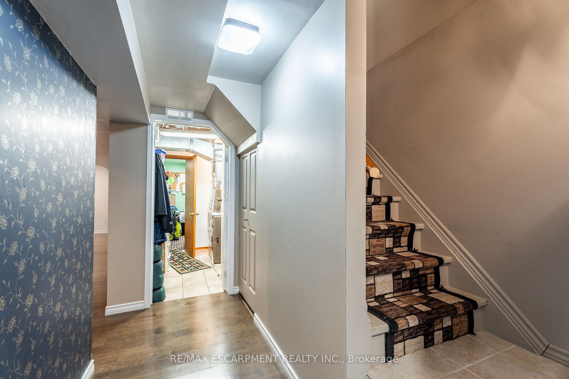 Photo 27 of 30 Salina Place, Hamilton, Stoney Creek — HOMEH