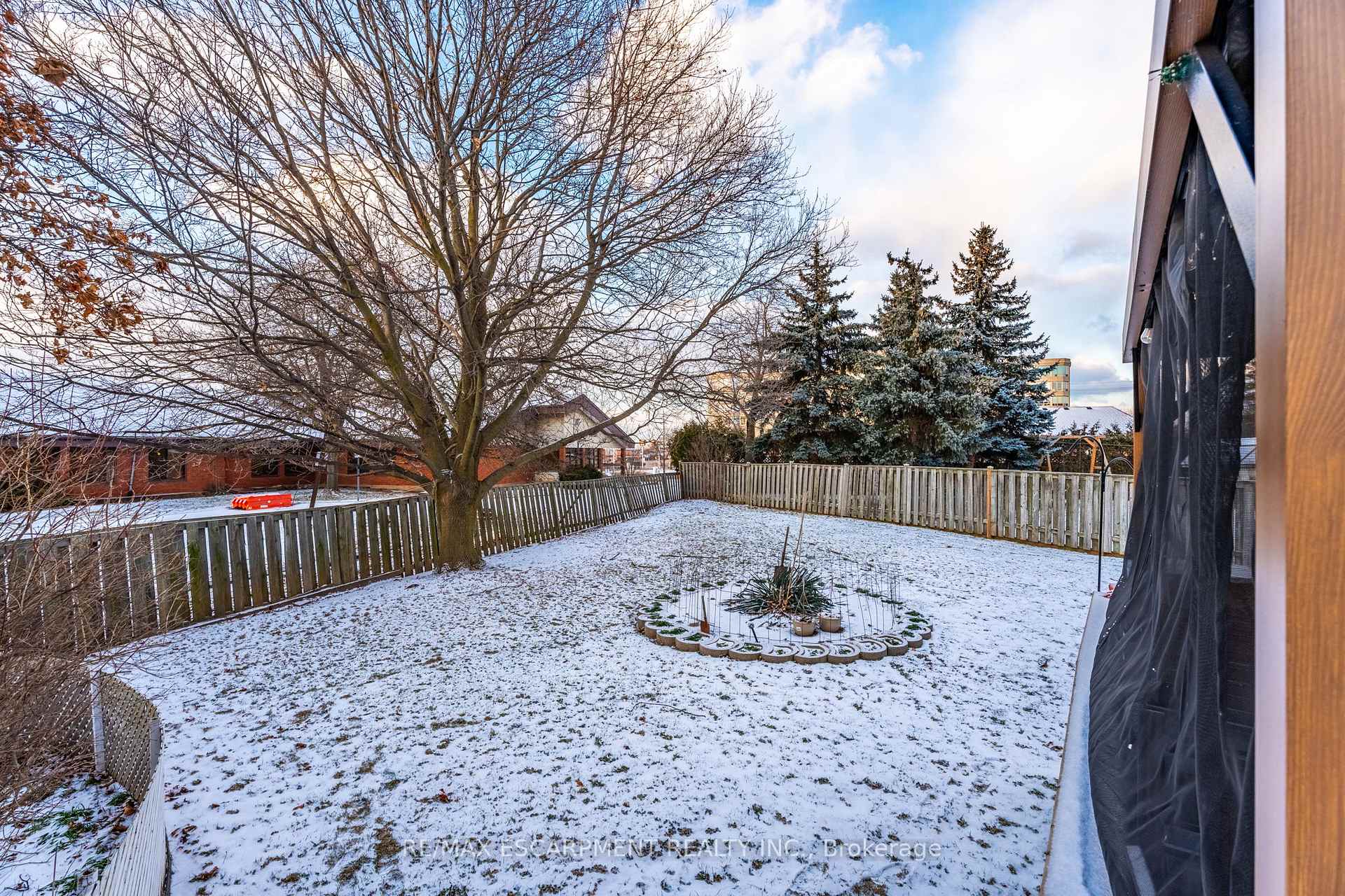 Photo 37 of 30 Salina Place, Hamilton, Stoney Creek — HOMEH