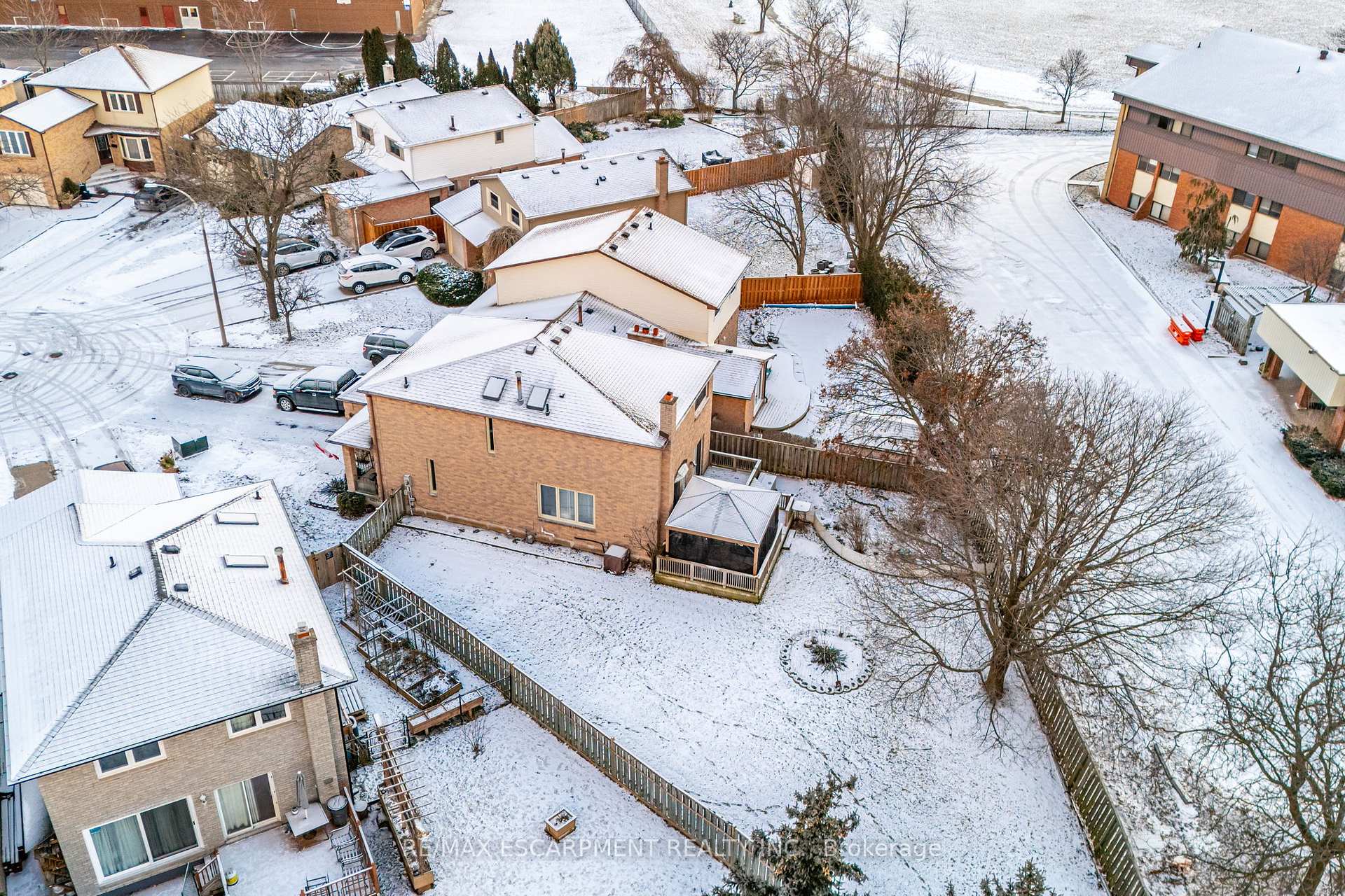 Photo 39 of 30 Salina Place, Hamilton, Stoney Creek — HOMEH