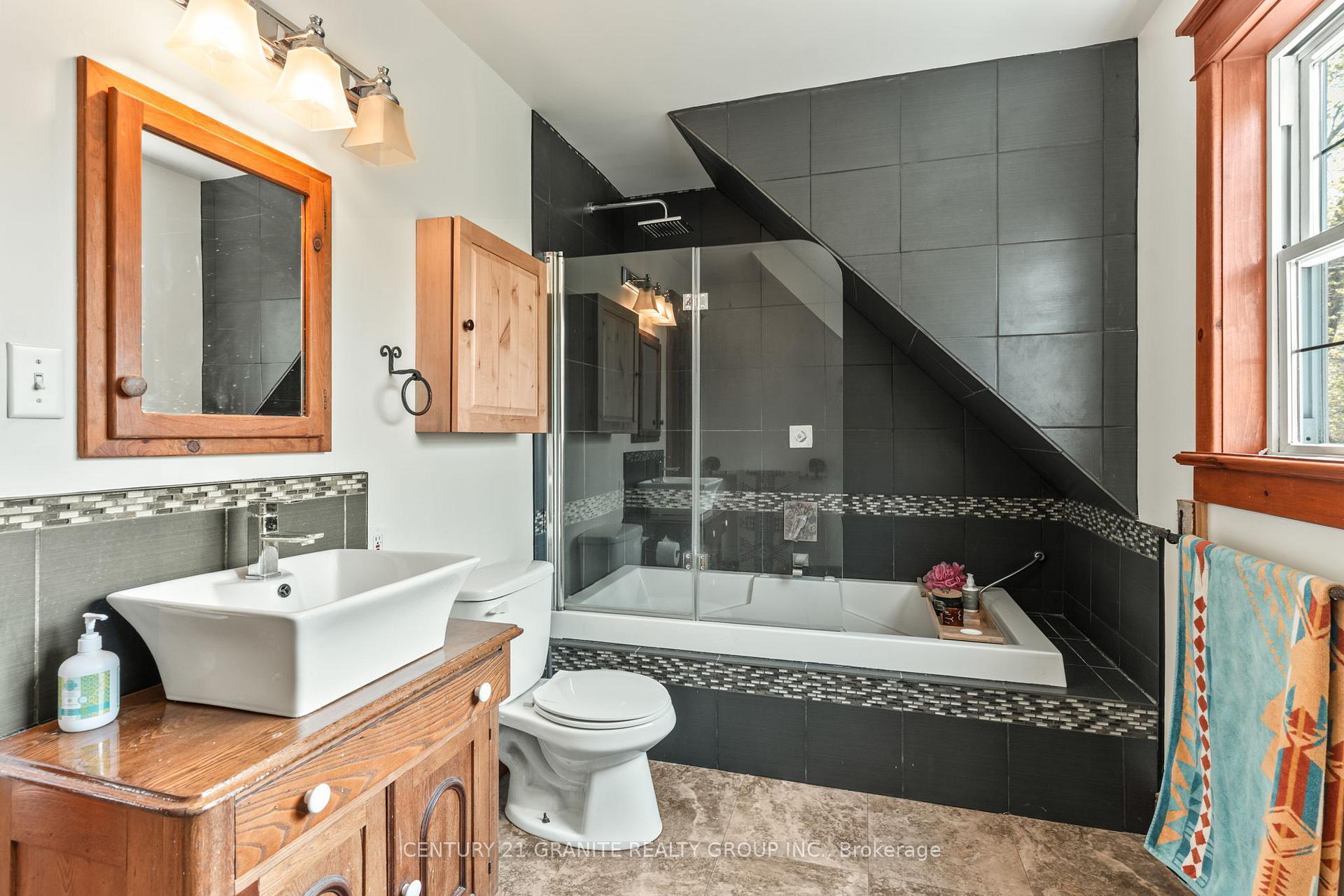 Photo 27 of 67 Krier Court, Faraday — HOMEH