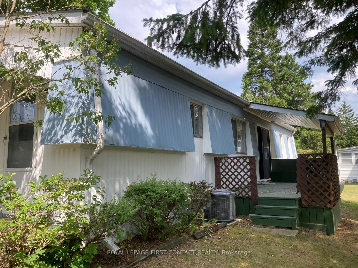 Photo 12 of 2 Yew Court, Innisfil, Rural Innisfil — HOMEH
