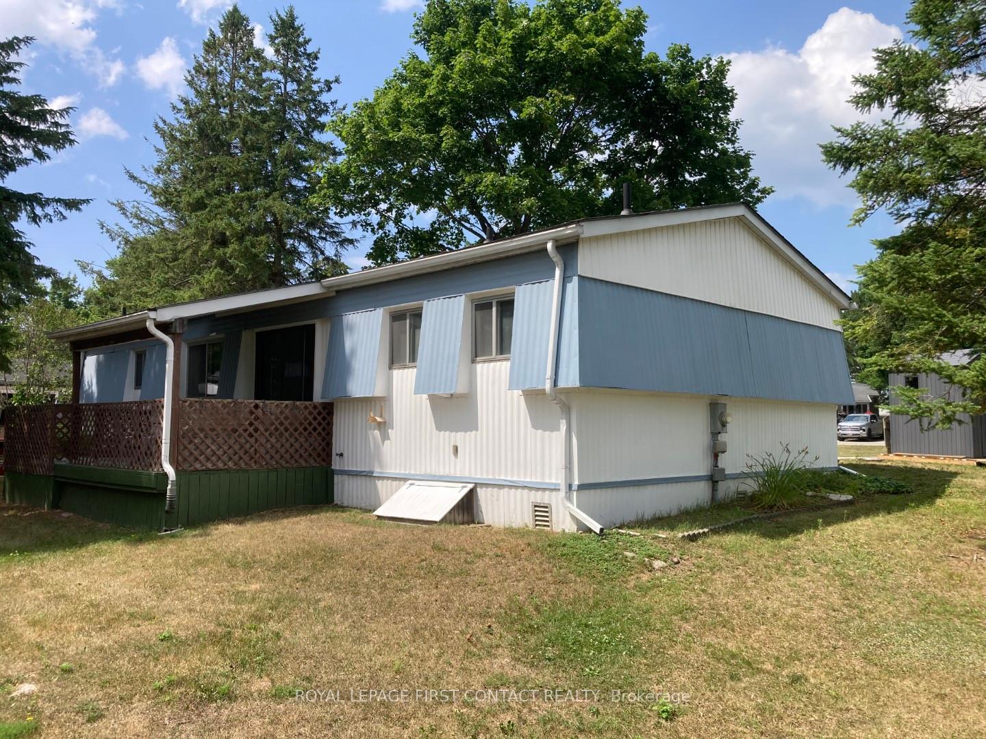 Photo 24 of 2 Yew Court, Innisfil, Rural Innisfil — HOMEH