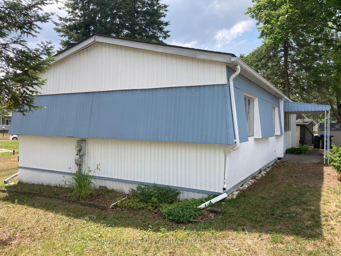 Photo 23 of 2 Yew Court, Innisfil, Rural Innisfil — HOMEH