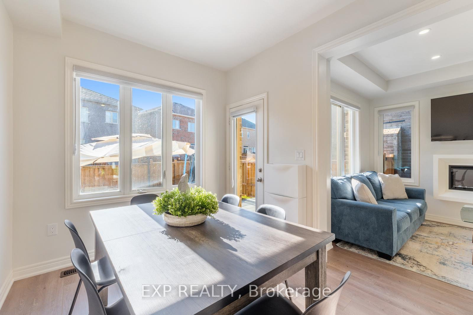 Photo 10 of 48 Ebenezer Drive, Hamilton, Waterdown — HOMEH