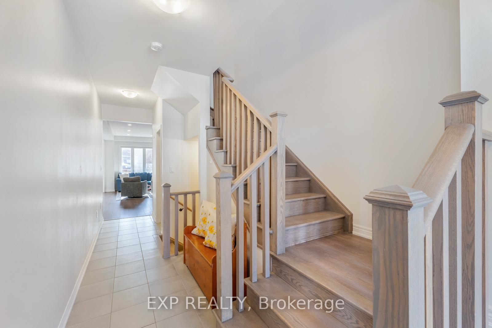 Photo 24 of 48 Ebenezer Drive, Hamilton, Waterdown — HOMEH
