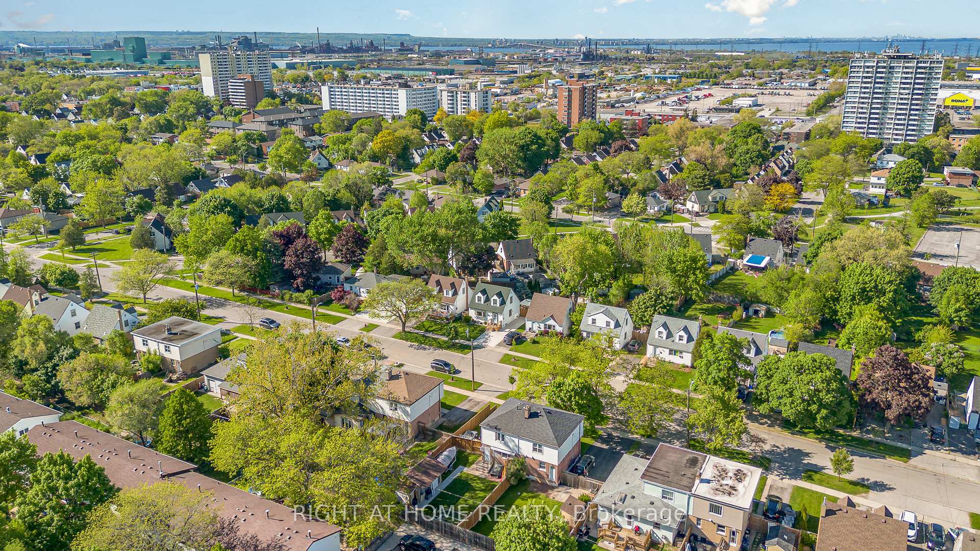 Photo 7 of 67 Martha Street, Hamilton, McQuesten — HOMEH