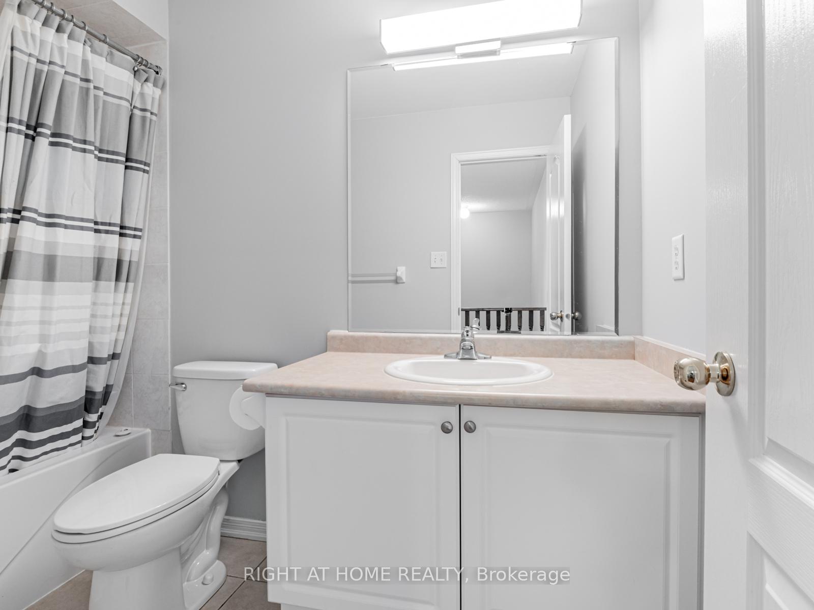 Photo 29 of 44 Martell Gate, Aurora, Bayview Northeast — HOMEH