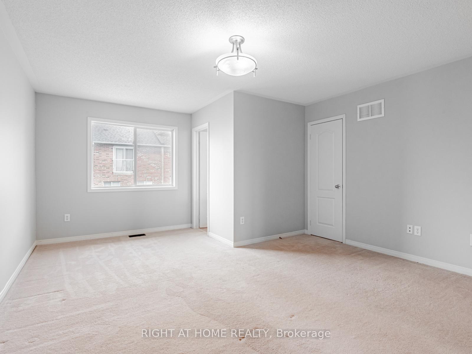 Photo 18 of 44 Martell Gate, Aurora, Bayview Northeast — HOMEH