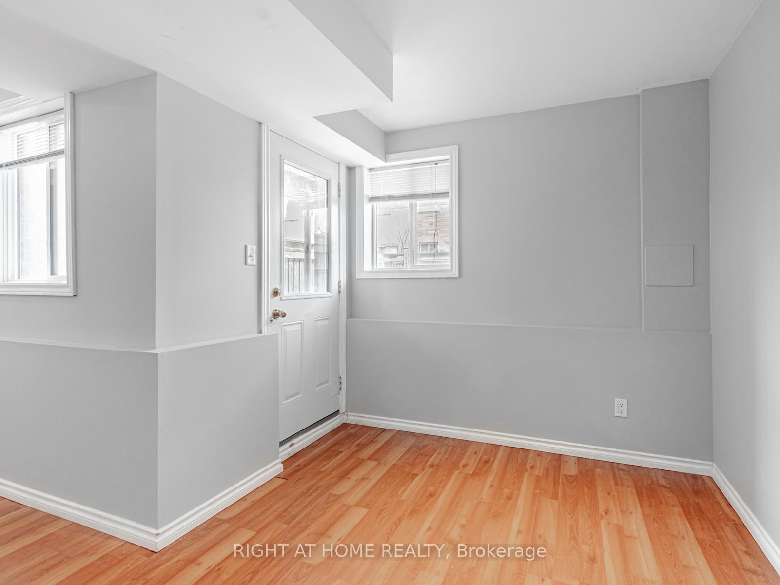 Photo 16 of 44 Martell Gate, Aurora, Bayview Northeast — HOMEH