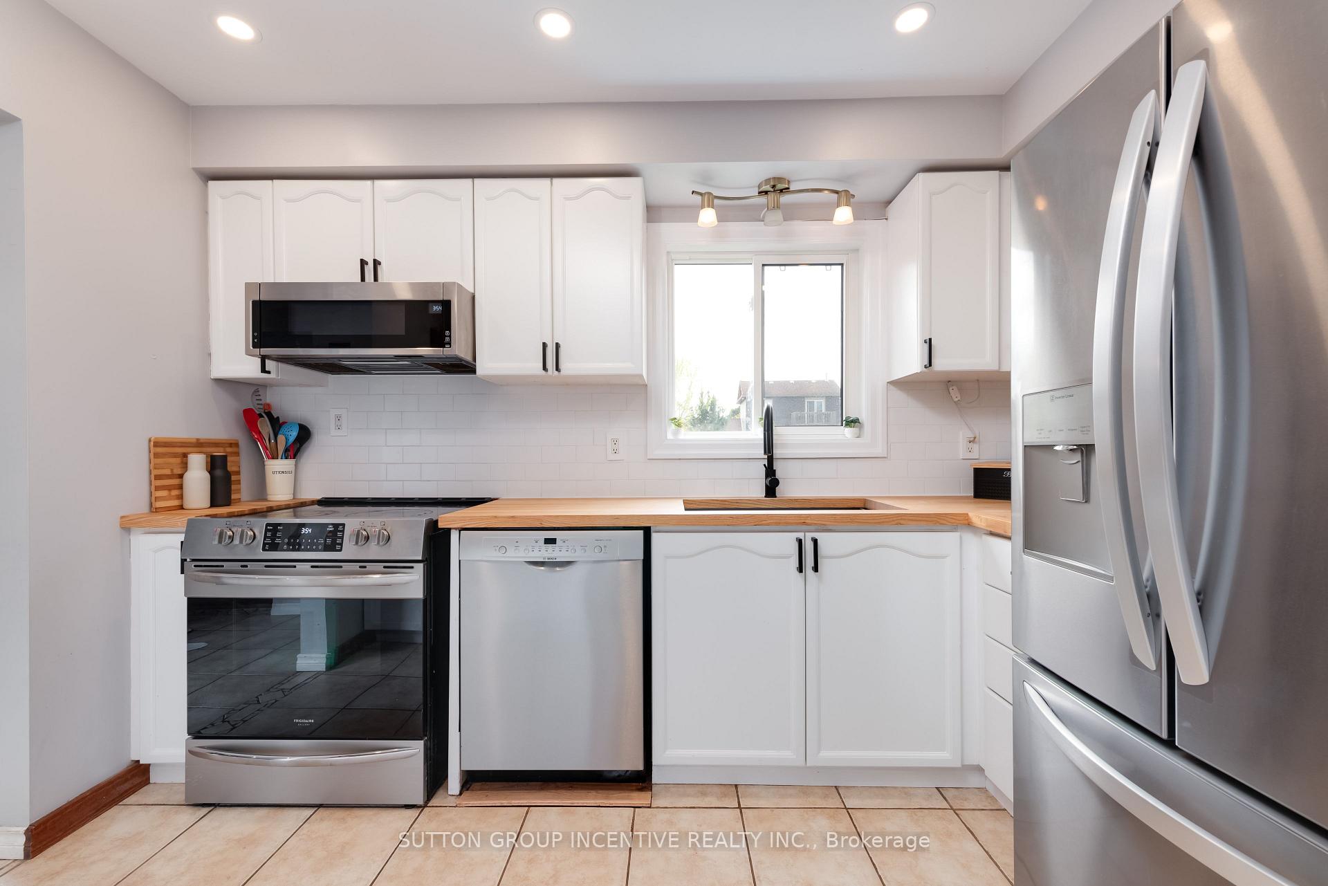 Photo 6 of 62 Darren Drive, Essa, Angus — HOMEH