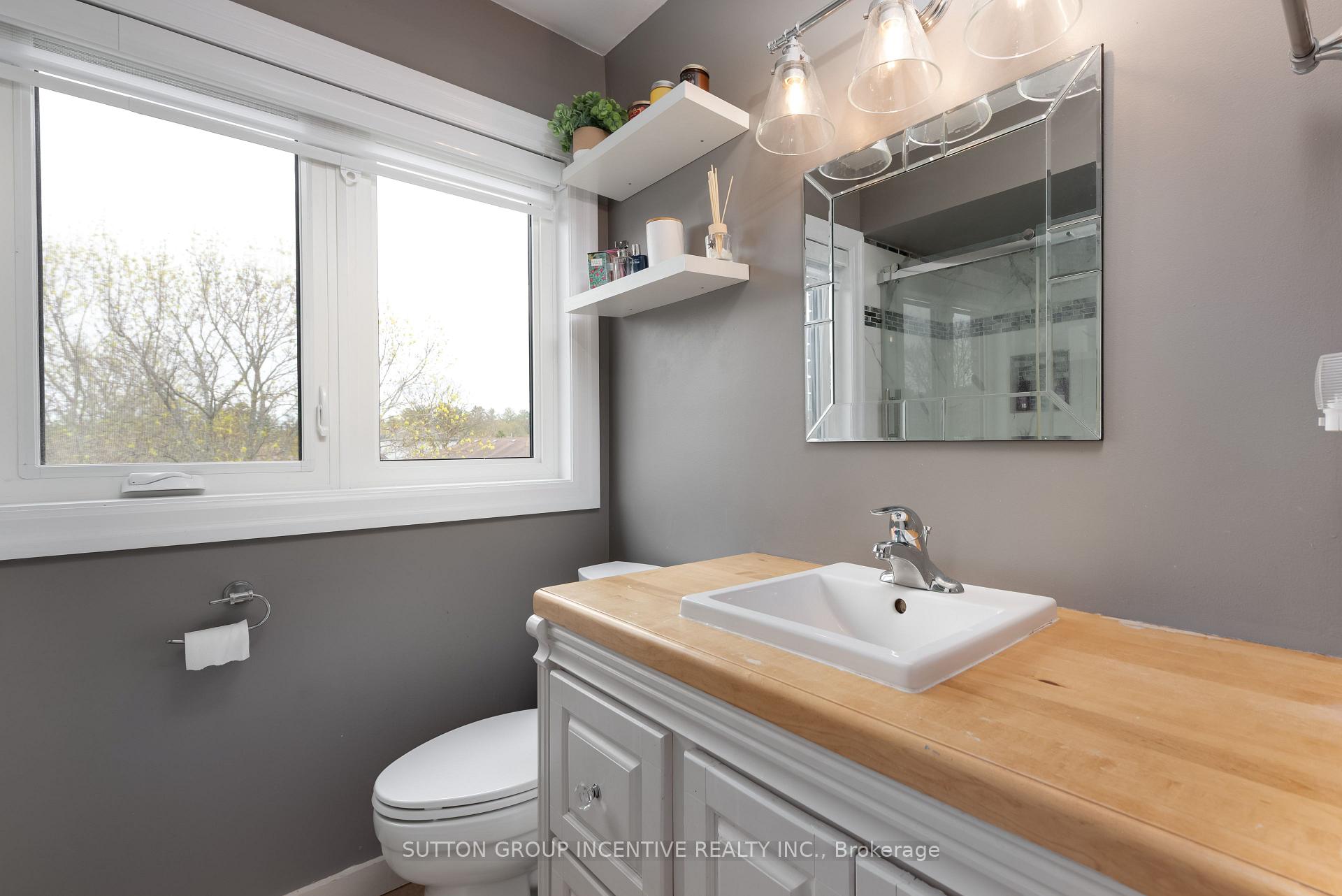 Photo 19 of 62 Darren Drive, Essa, Angus — HOMEH