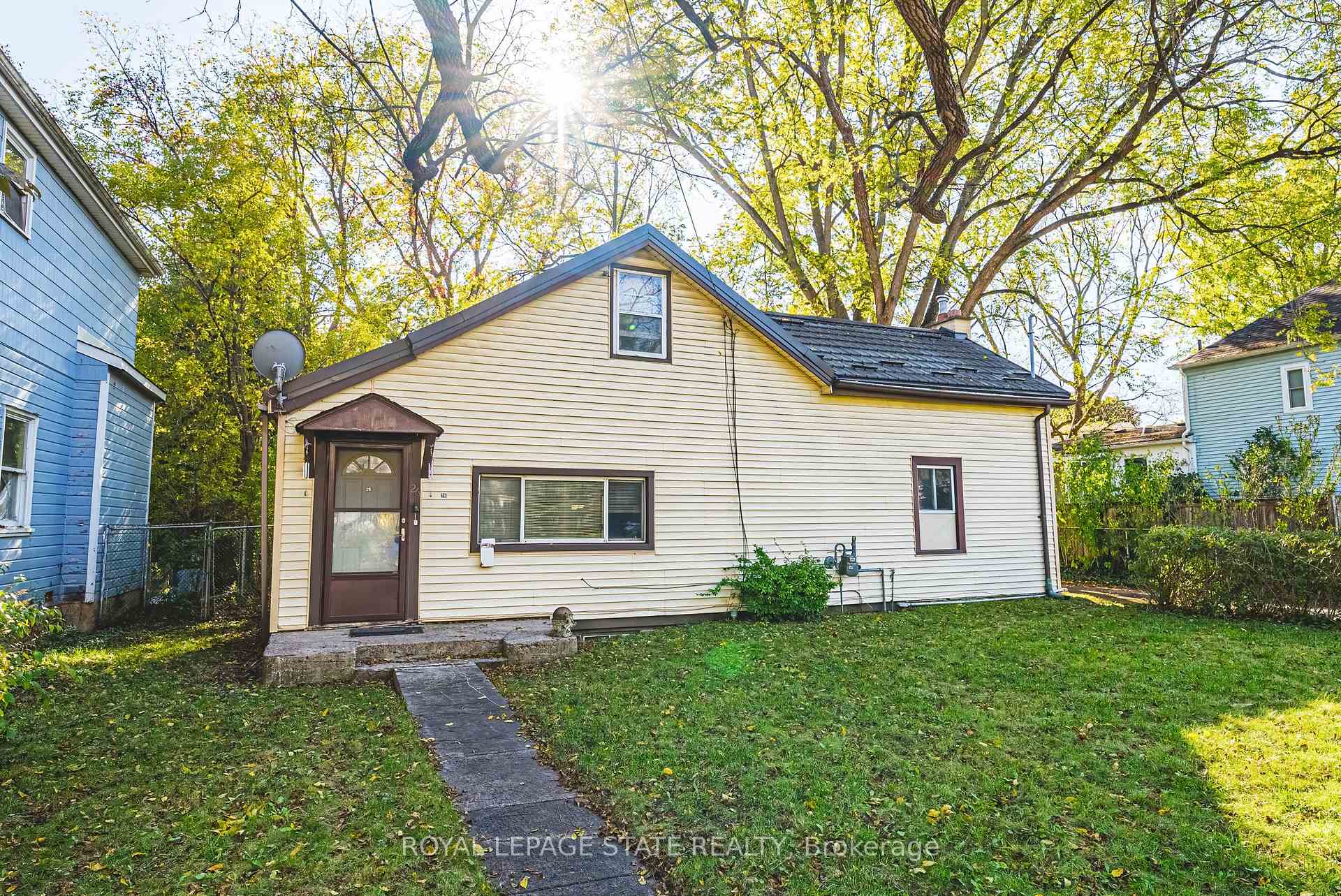 Photo 1 of 26 Hope Street, Hamilton, Dundas — HOMEH