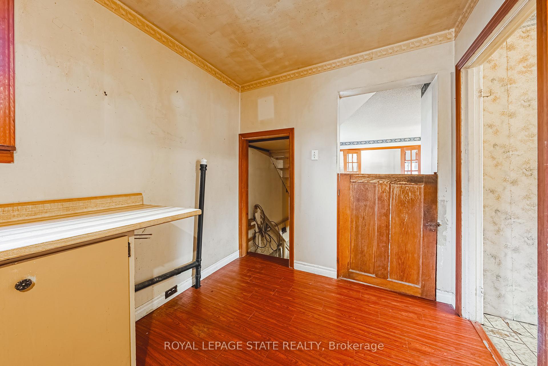 Photo 11 of 26 Hope Street, Hamilton, Dundas — HOMEH