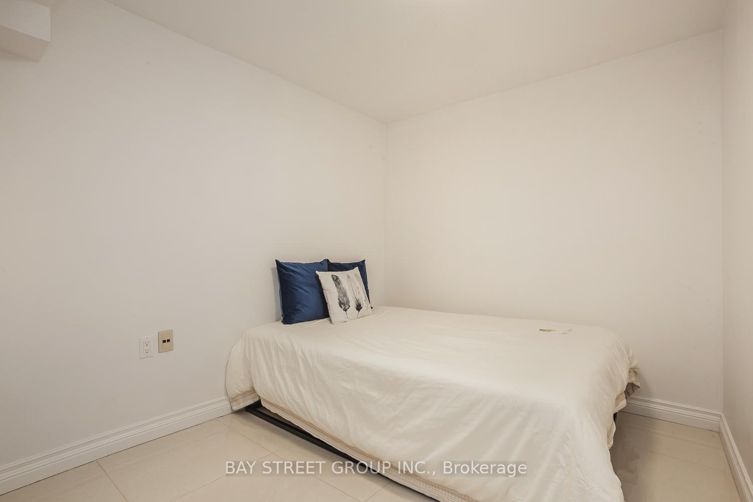 Photo 26 of 3 Upton Crescent, Markham, Milliken Mills West — HOMEH