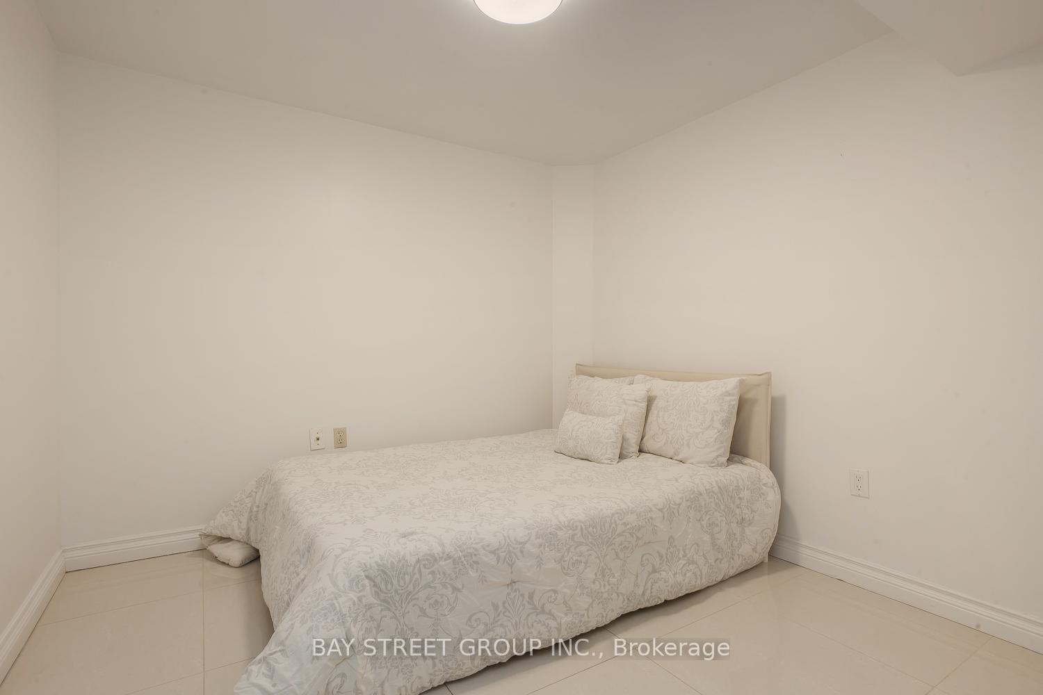 Photo 27 of 3 Upton Crescent, Markham, Milliken Mills West — HOMEH