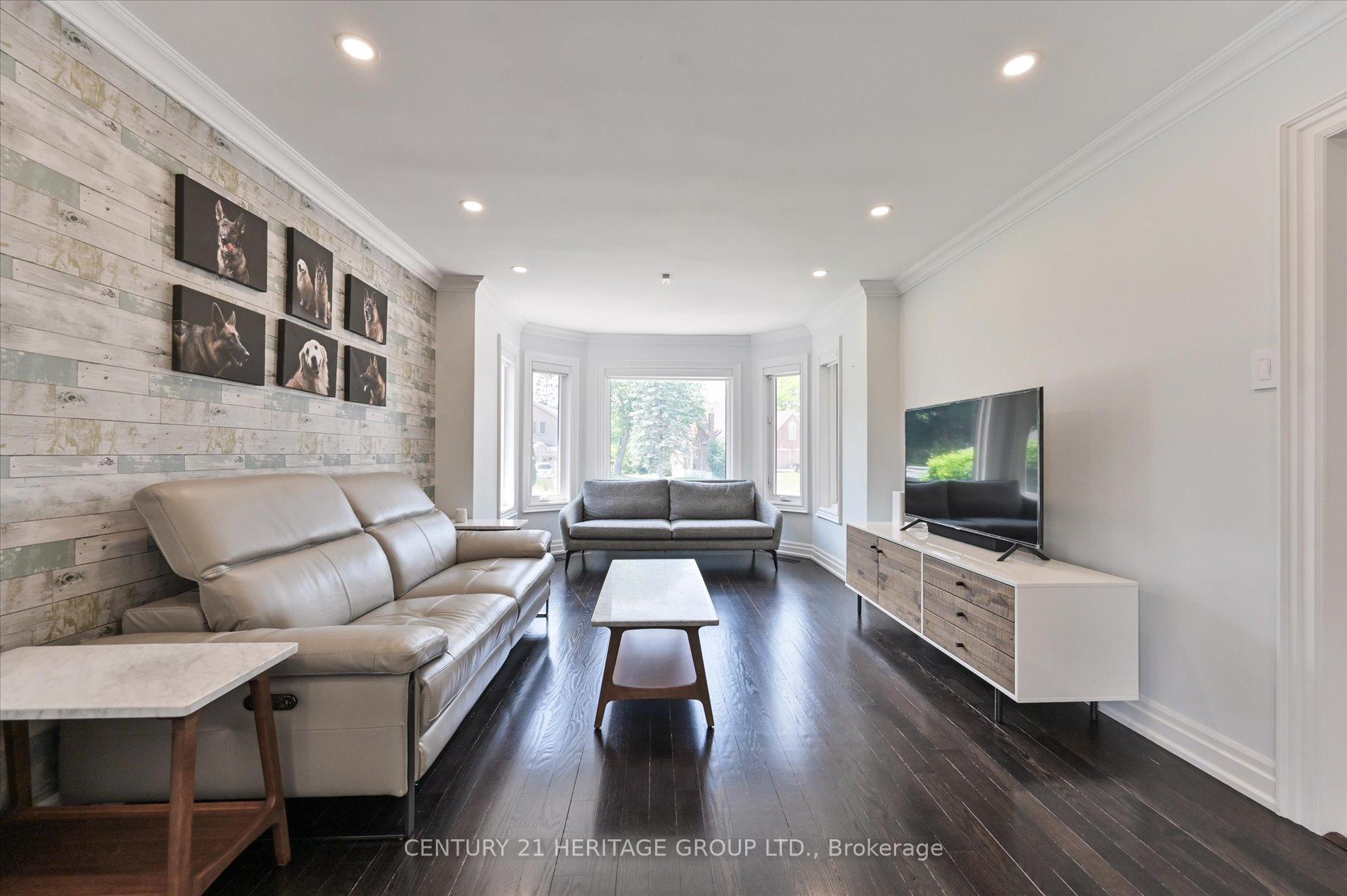 Photo 6 of 47 Berkeley Court, Markham, Unionville — HOMEH