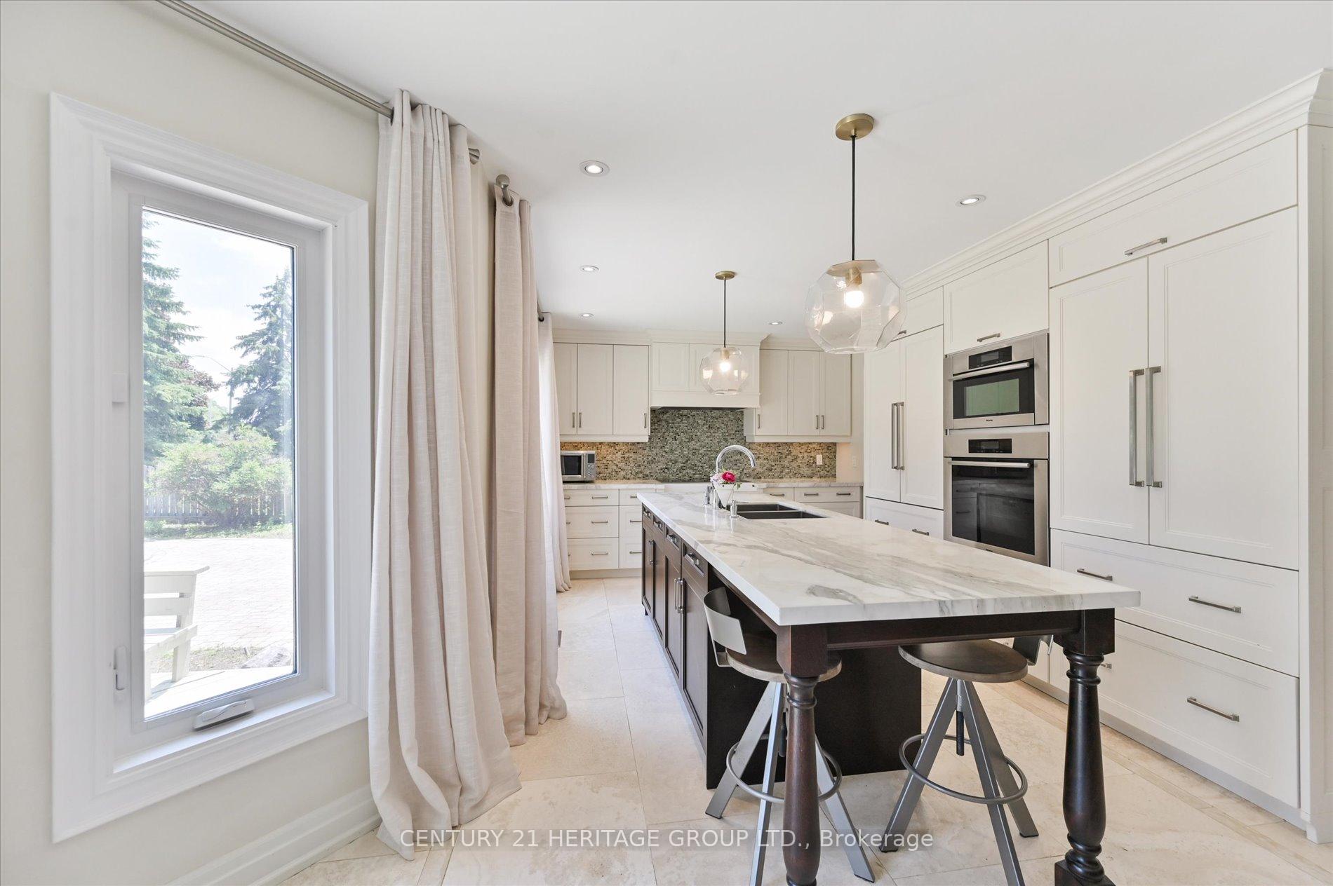 Photo 13 of 47 Berkeley Court, Markham, Unionville — HOMEH