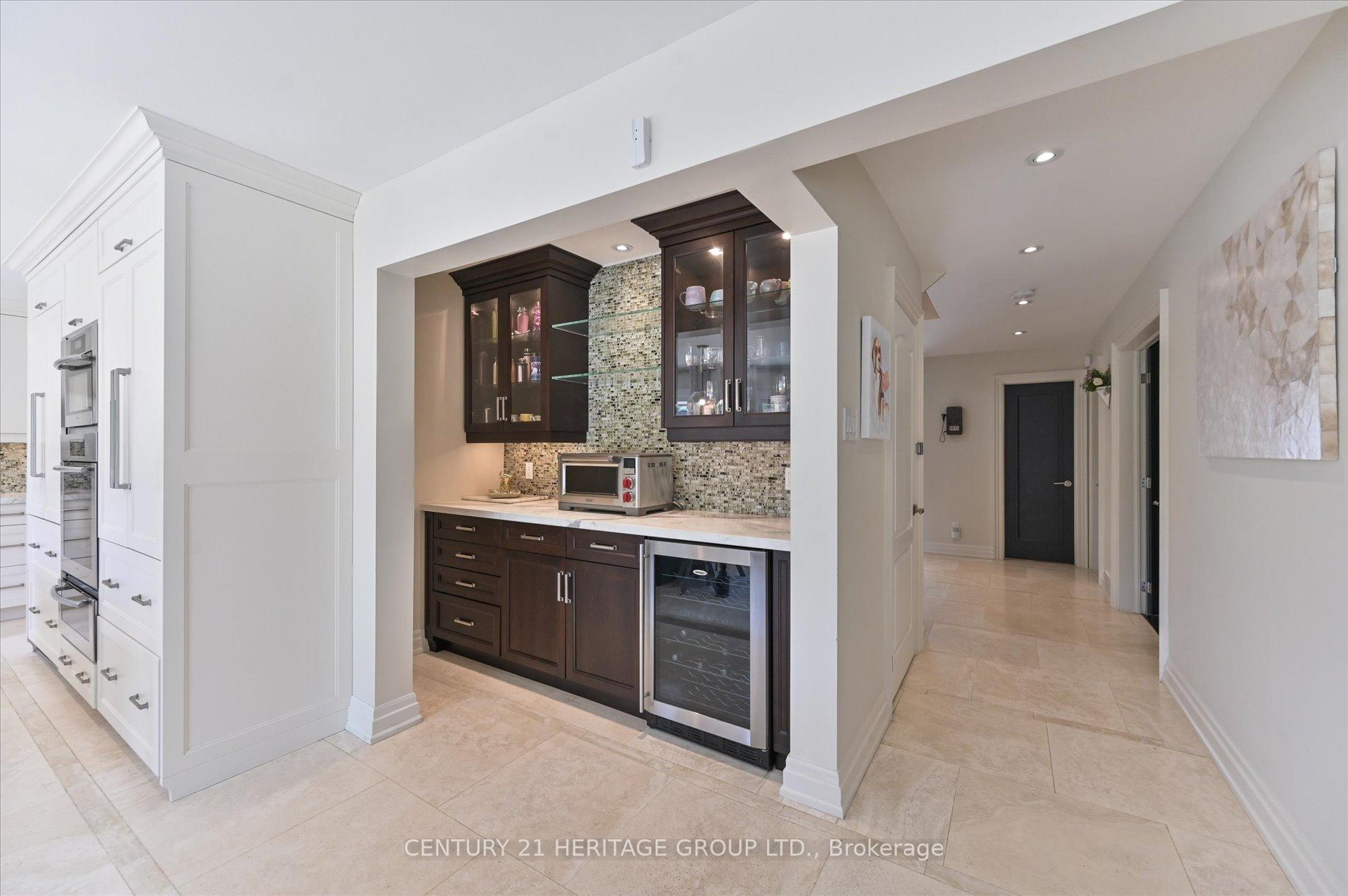 Photo 23 of 47 Berkeley Court, Markham, Unionville — HOMEH