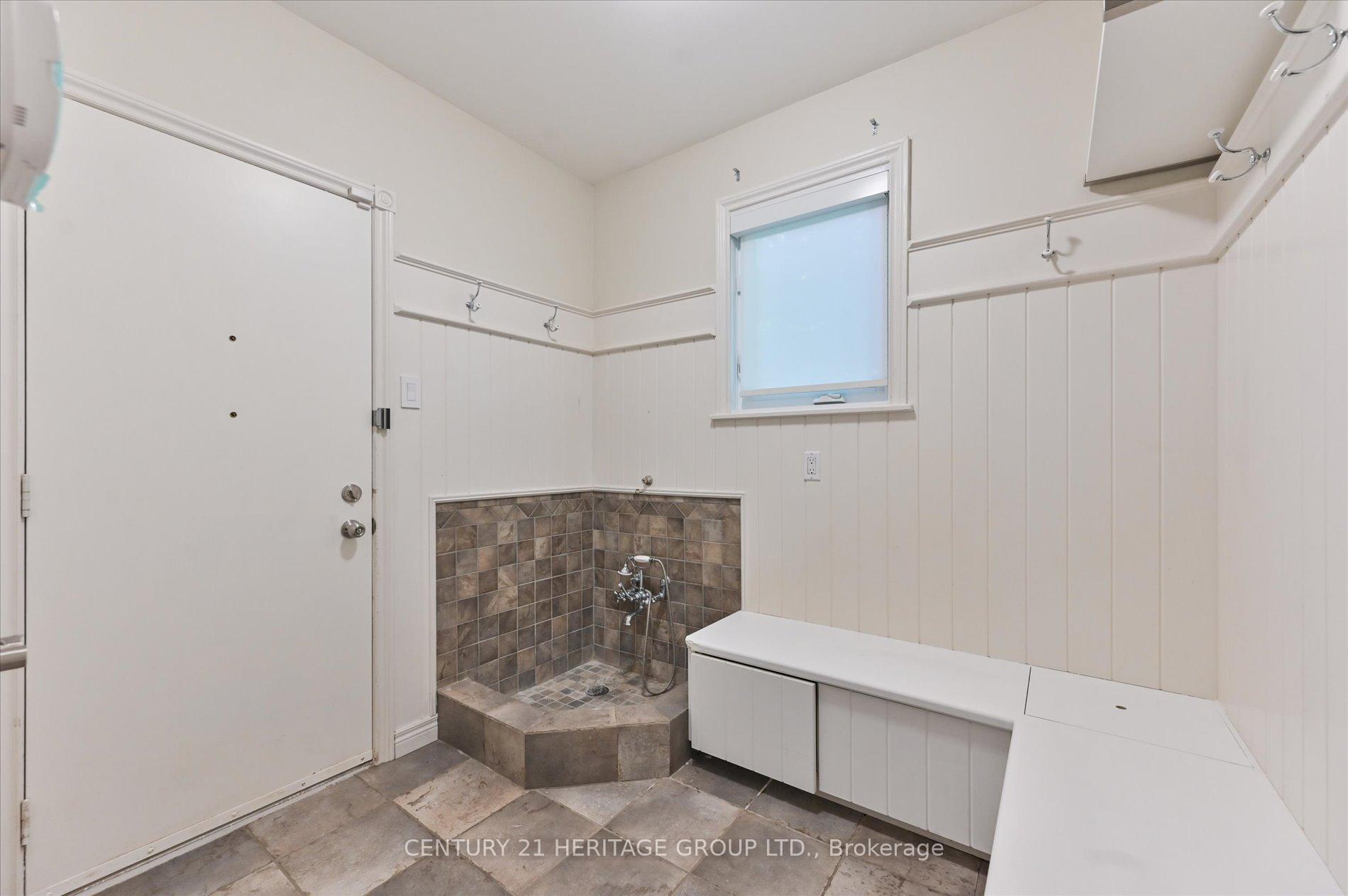Photo 19 of 47 Berkeley Court, Markham, Unionville — HOMEH