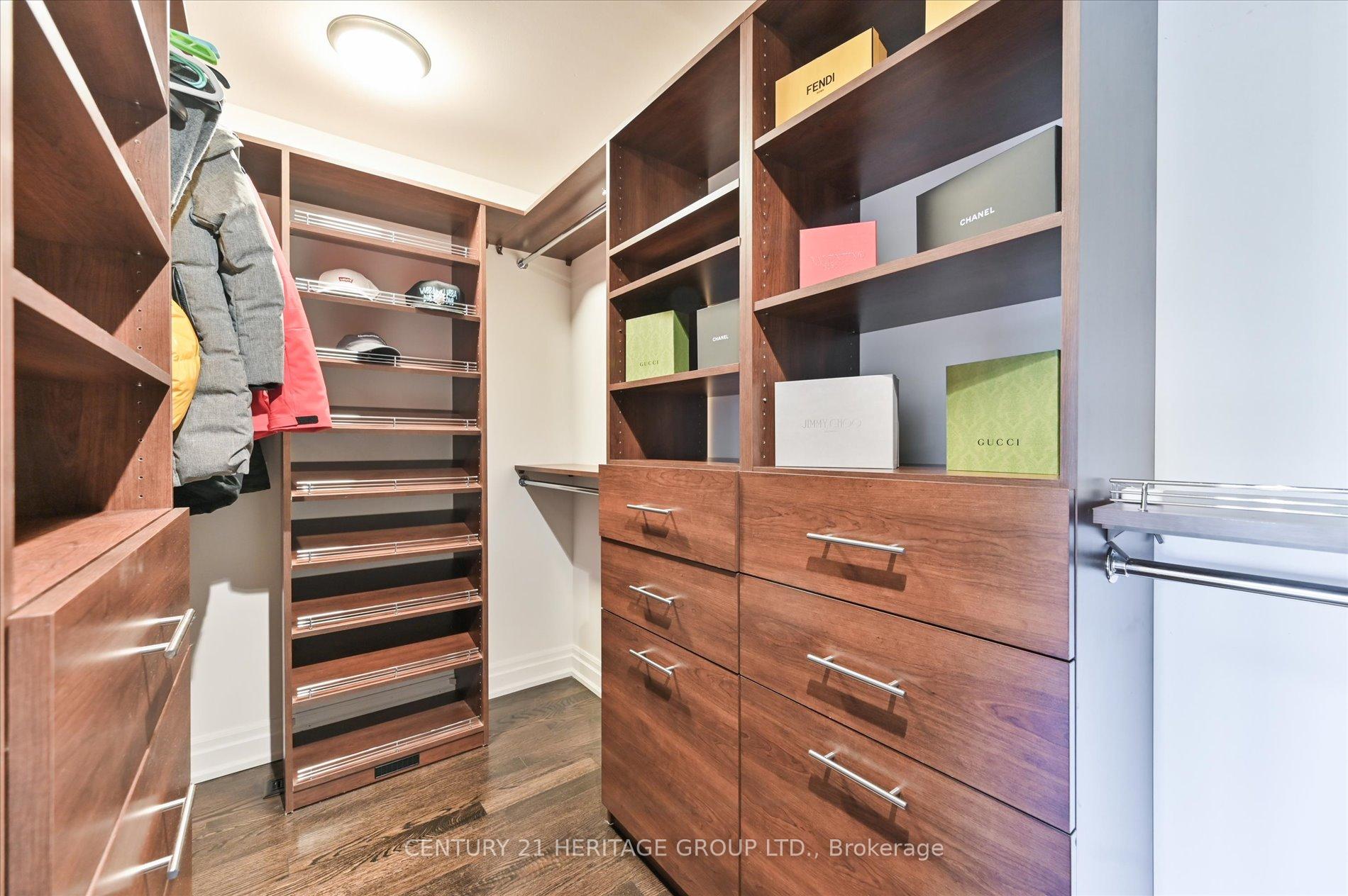 Photo 32 of 47 Berkeley Court, Markham, Unionville — HOMEH