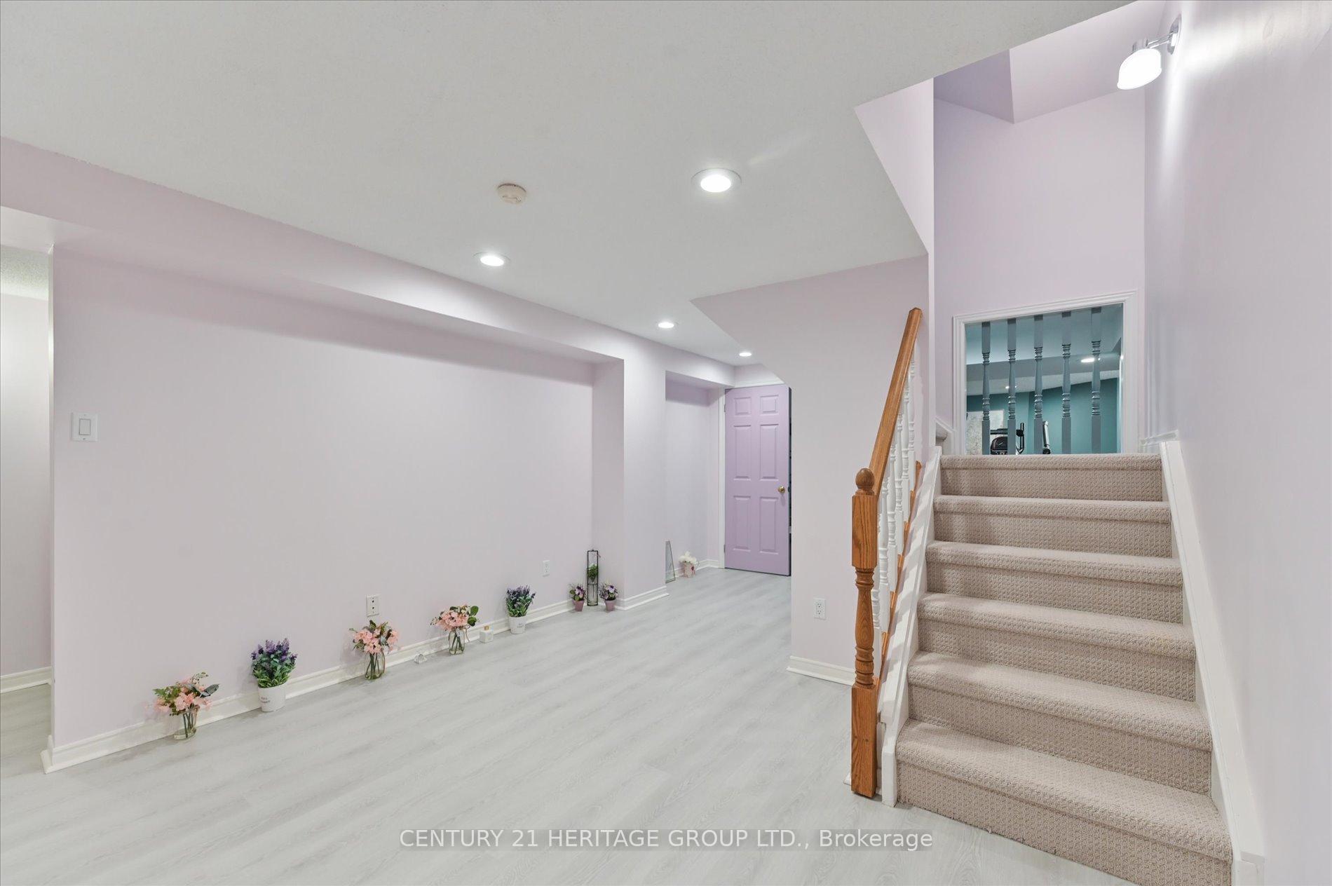 Photo 25 of 47 Berkeley Court, Markham, Unionville — HOMEH