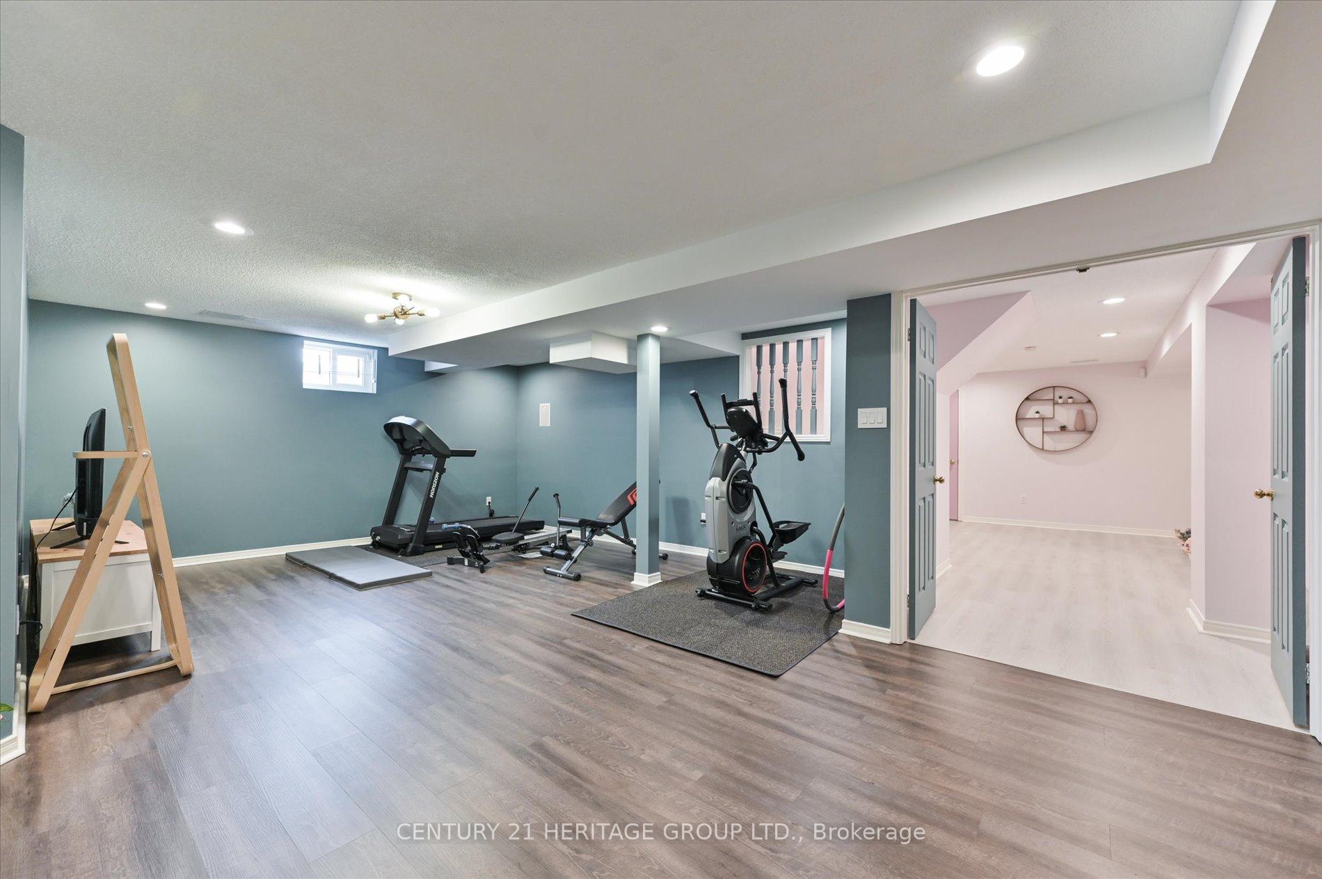 Photo 38 of 47 Berkeley Court, Markham, Unionville — HOMEH