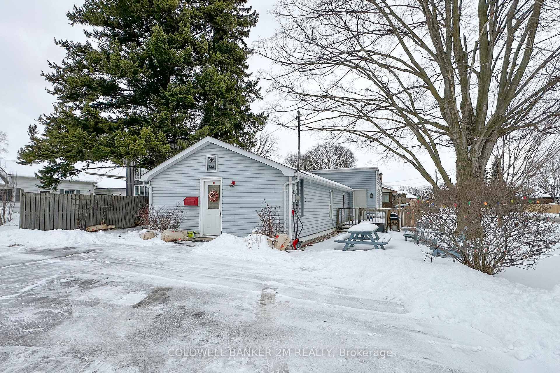 Photo 1 of 93 Liberty Street S, Clarington, Bowmanville — HOMEH