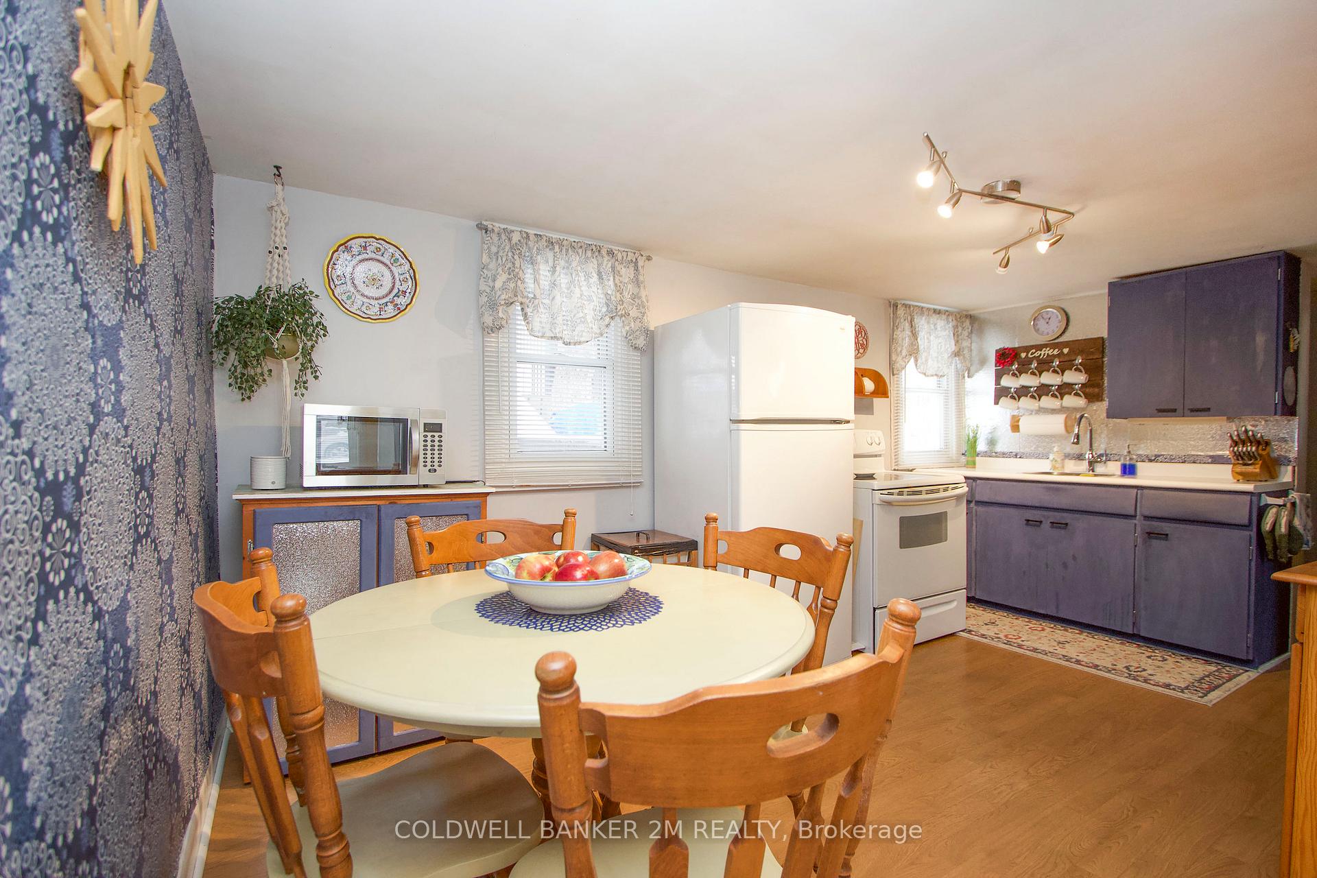 Photo 6 of 93 Liberty Street S, Clarington, Bowmanville — HOMEH