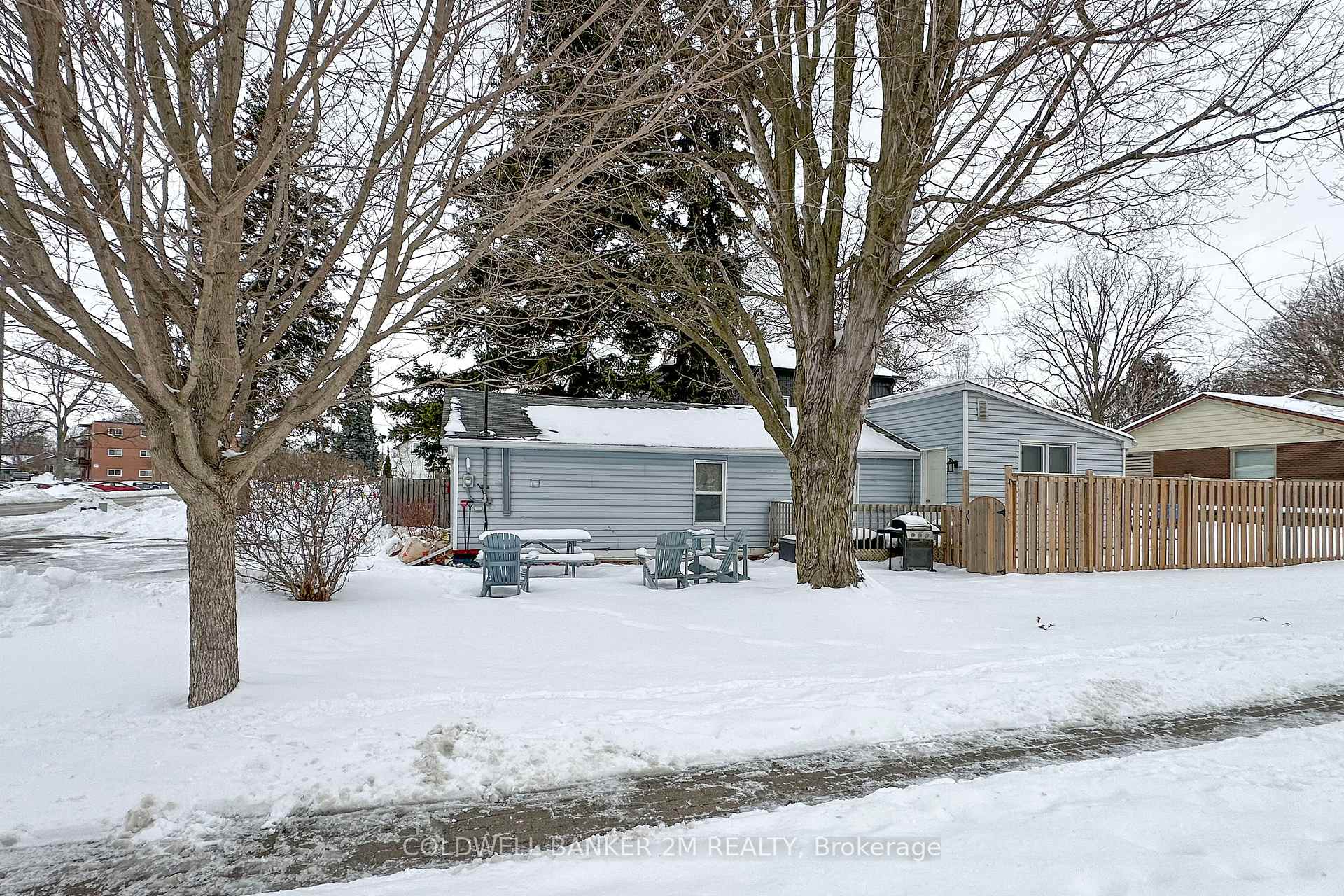 Photo 27 of 93 Liberty Street S, Clarington, Bowmanville — HOMEH