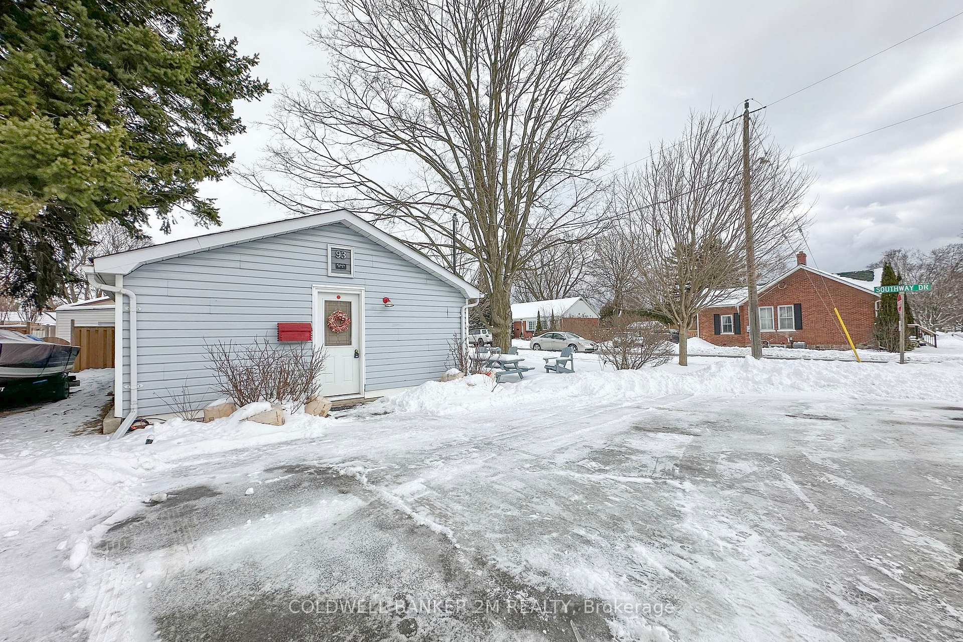 Photo 28 of 93 Liberty Street S, Clarington, Bowmanville — HOMEH