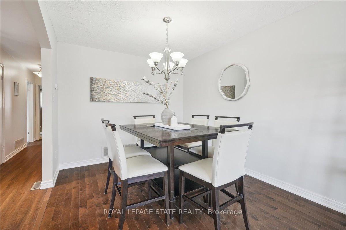 Photo 18 of 43 Yorkdale Crescent, Hamilton, Stoney Creek Mountain — HOMEH