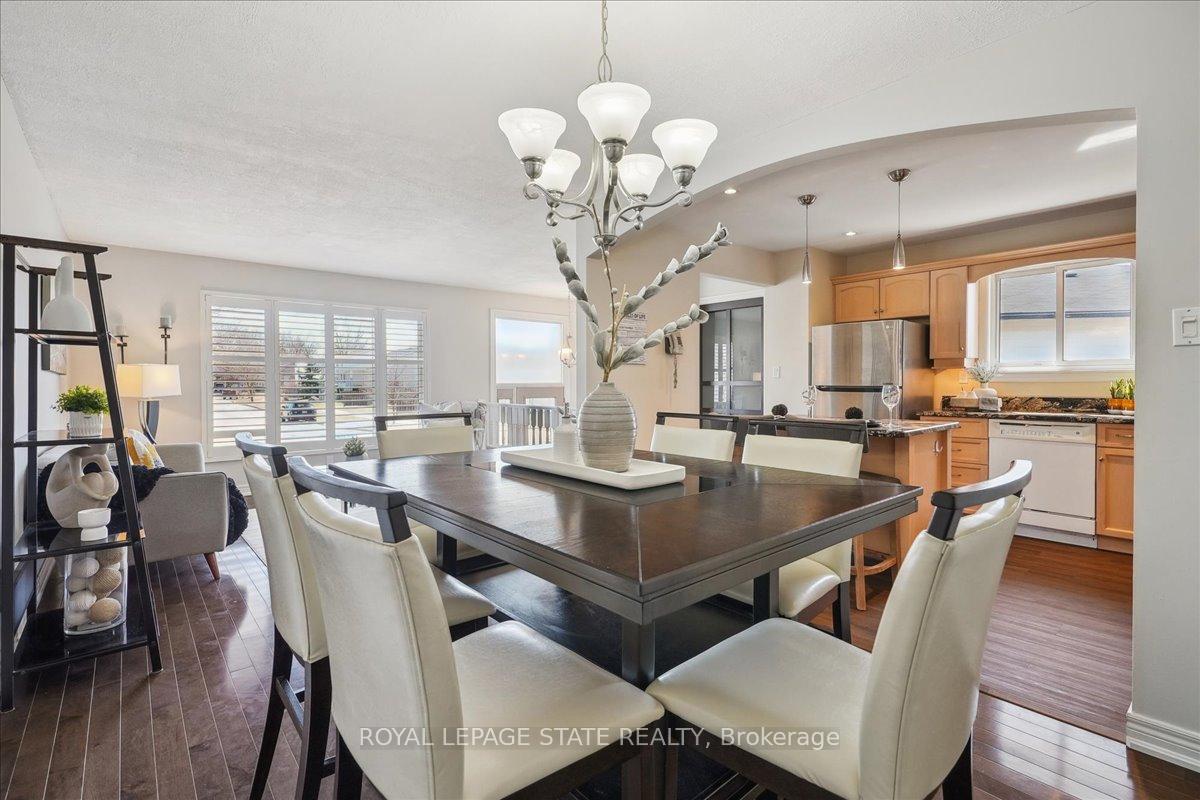 Photo 35 of 43 Yorkdale Crescent, Hamilton, Stoney Creek Mountain — HOMEH