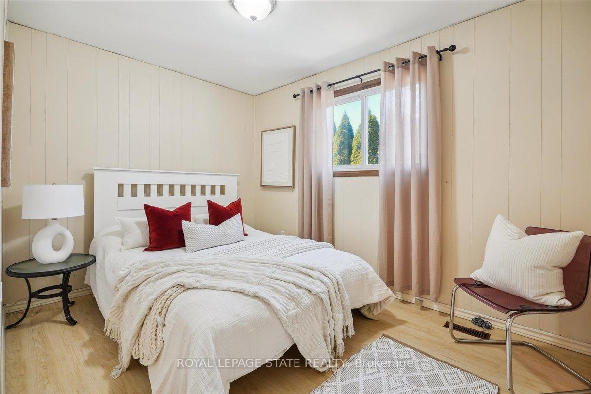 Photo 10 of 43 Yorkdale Crescent, Hamilton, Stoney Creek Mountain — HOMEH