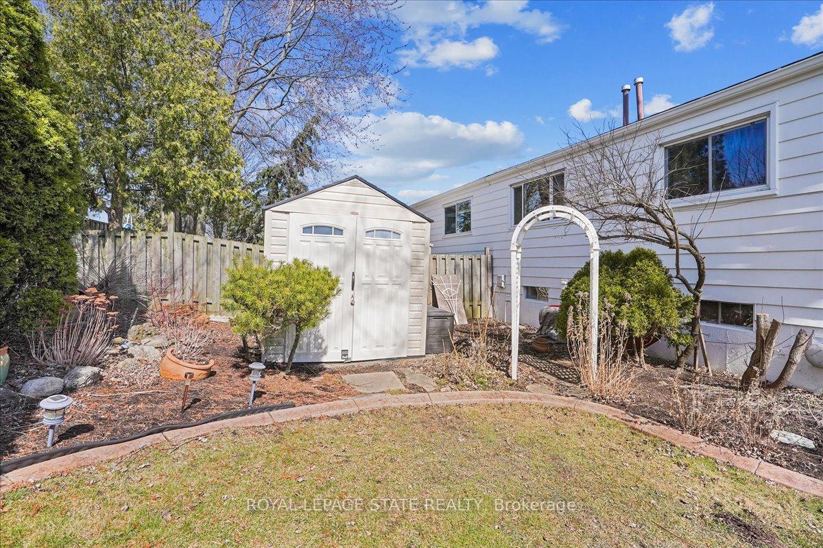 Photo 38 of 43 Yorkdale Crescent, Hamilton, Stoney Creek Mountain — HOMEH