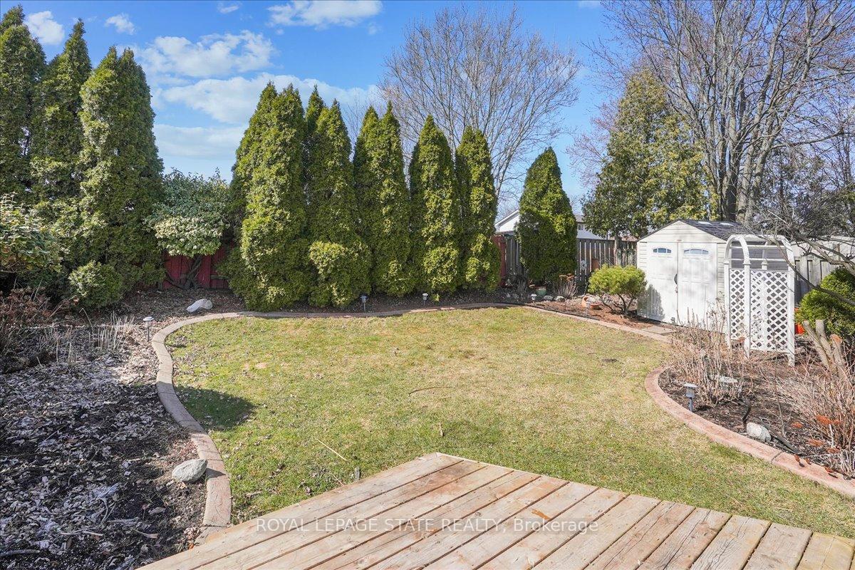 Photo 33 of 43 Yorkdale Crescent, Hamilton, Stoney Creek Mountain — HOMEH