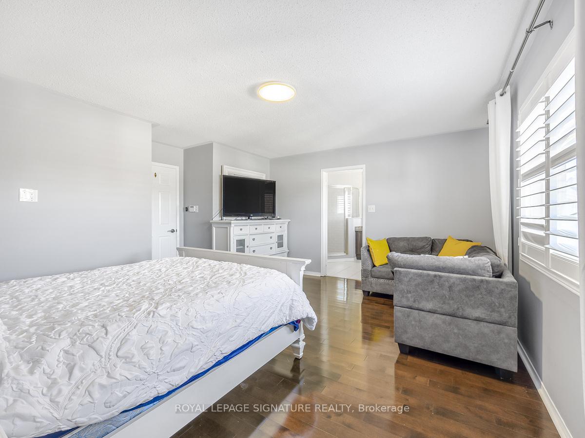 Photo 18 of 10 Muscat Crescent, Ajax, Northeast Ajax — HOMEH